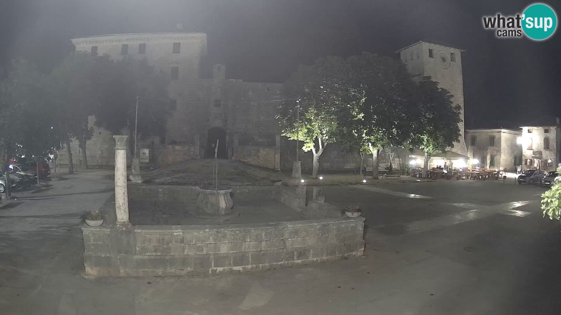 Webcam Svetvinčenat – die Burg und Brunnen – Istrien – Kroatien