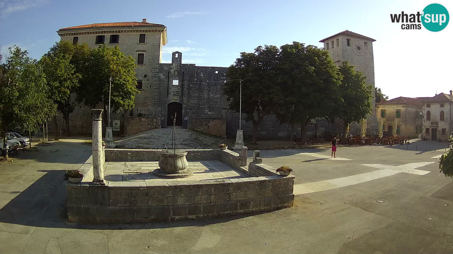 Webcam Svetvinčenat – die Burg und Brunnen – Istrien – Kroatien