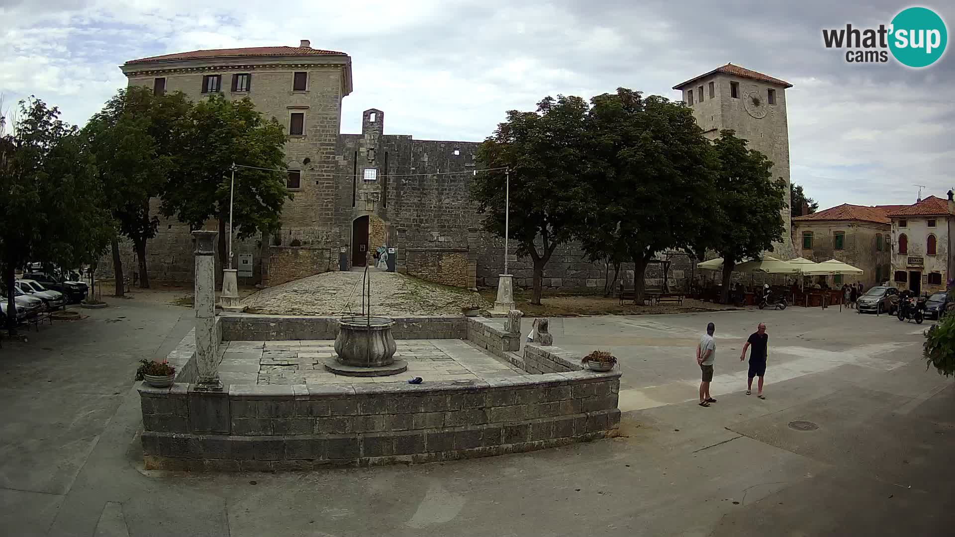 Webcam Svetvinčenat – le château et le puits – Istrie – Croatie