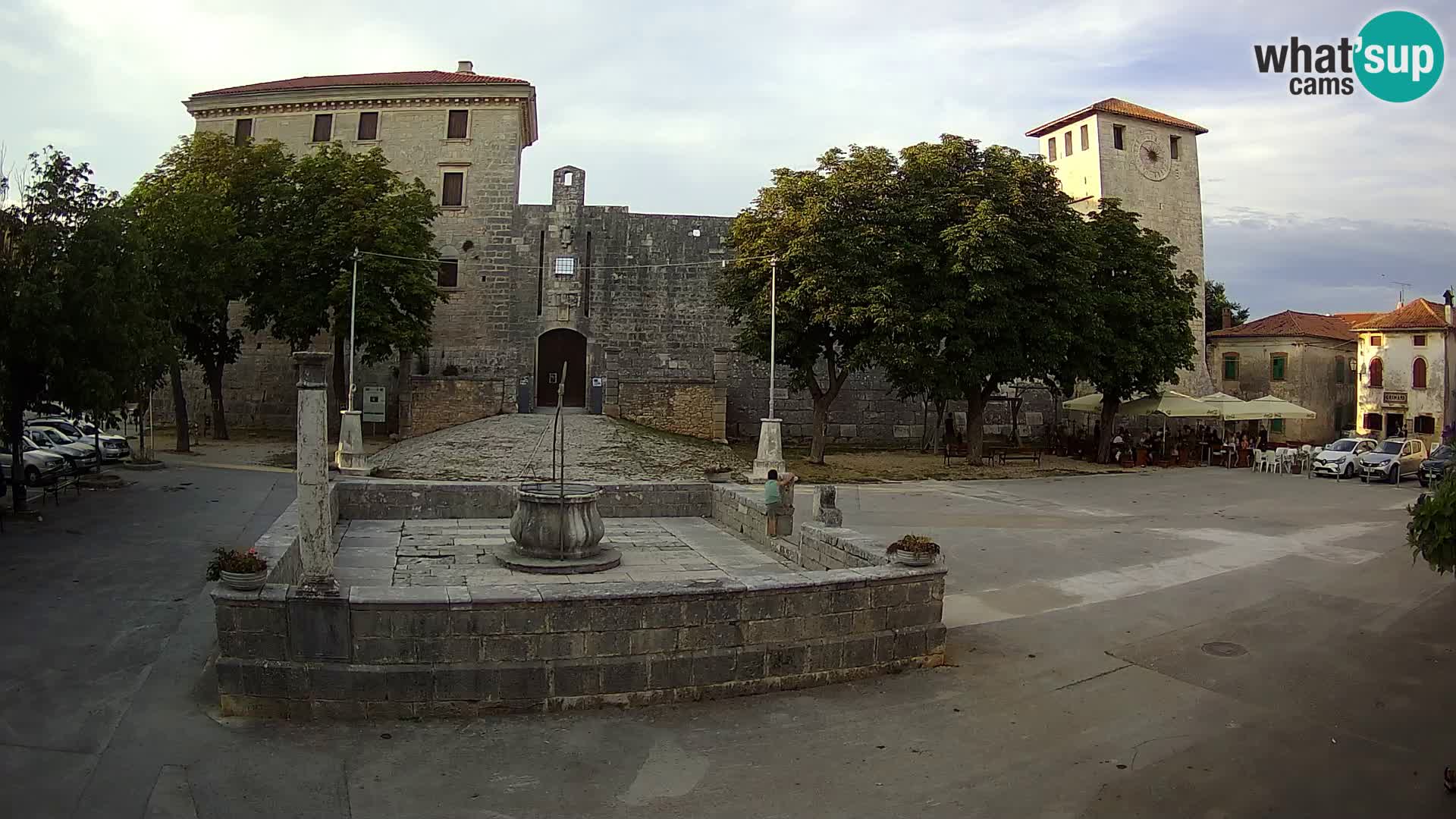Webcam Svetvinčenat – el castillo y el pozo – Istria – Croacia