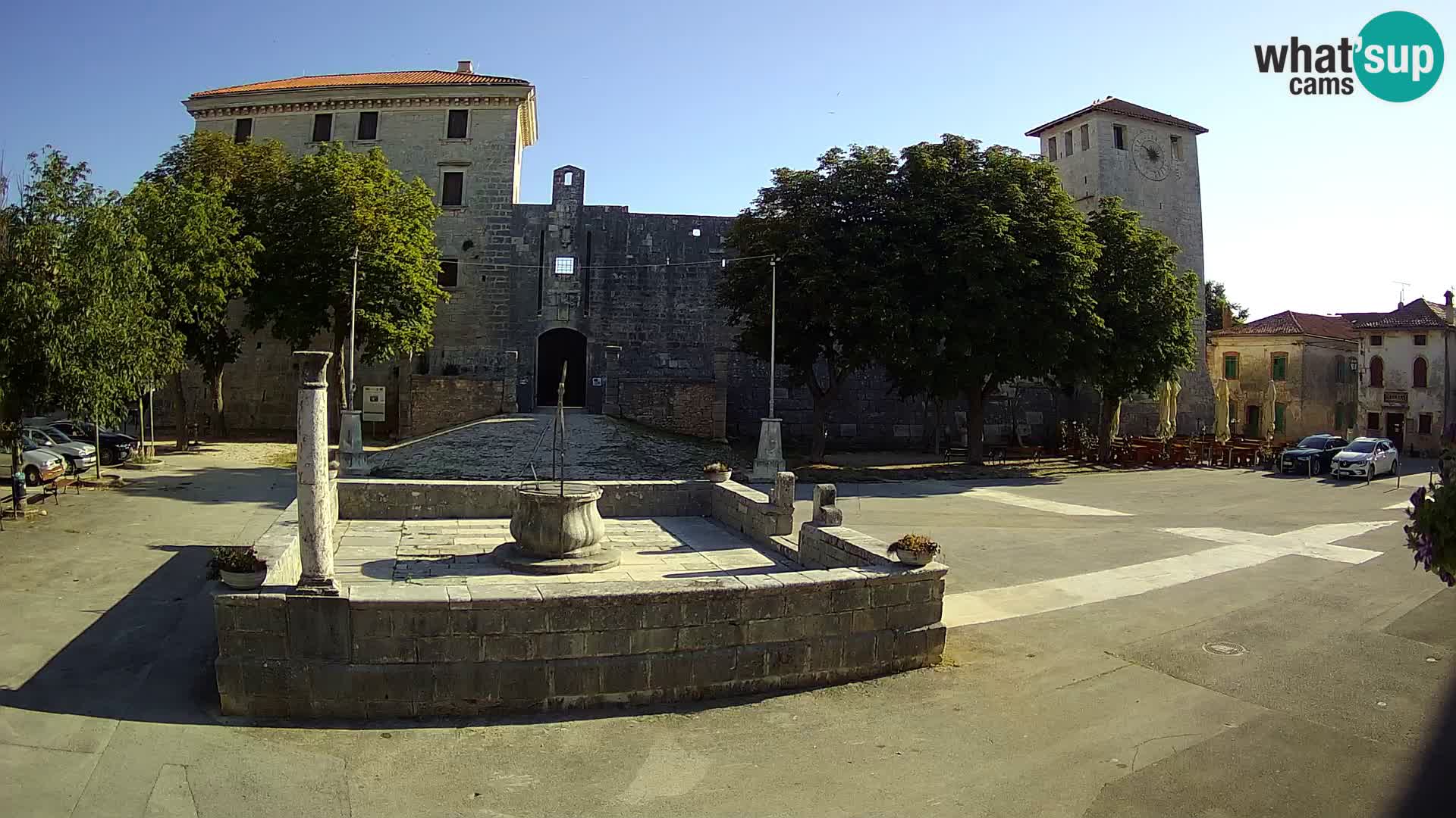 Webcam Svetvinčenat (Sanvincenti) – il castello e il pozzo – Istria – Croazia
