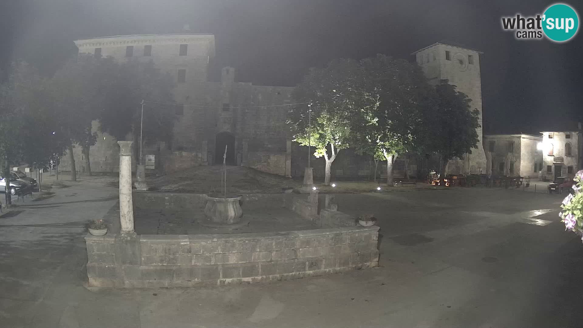 Webcam Svetvinčenat – le château et le puits – Istrie – Croatie