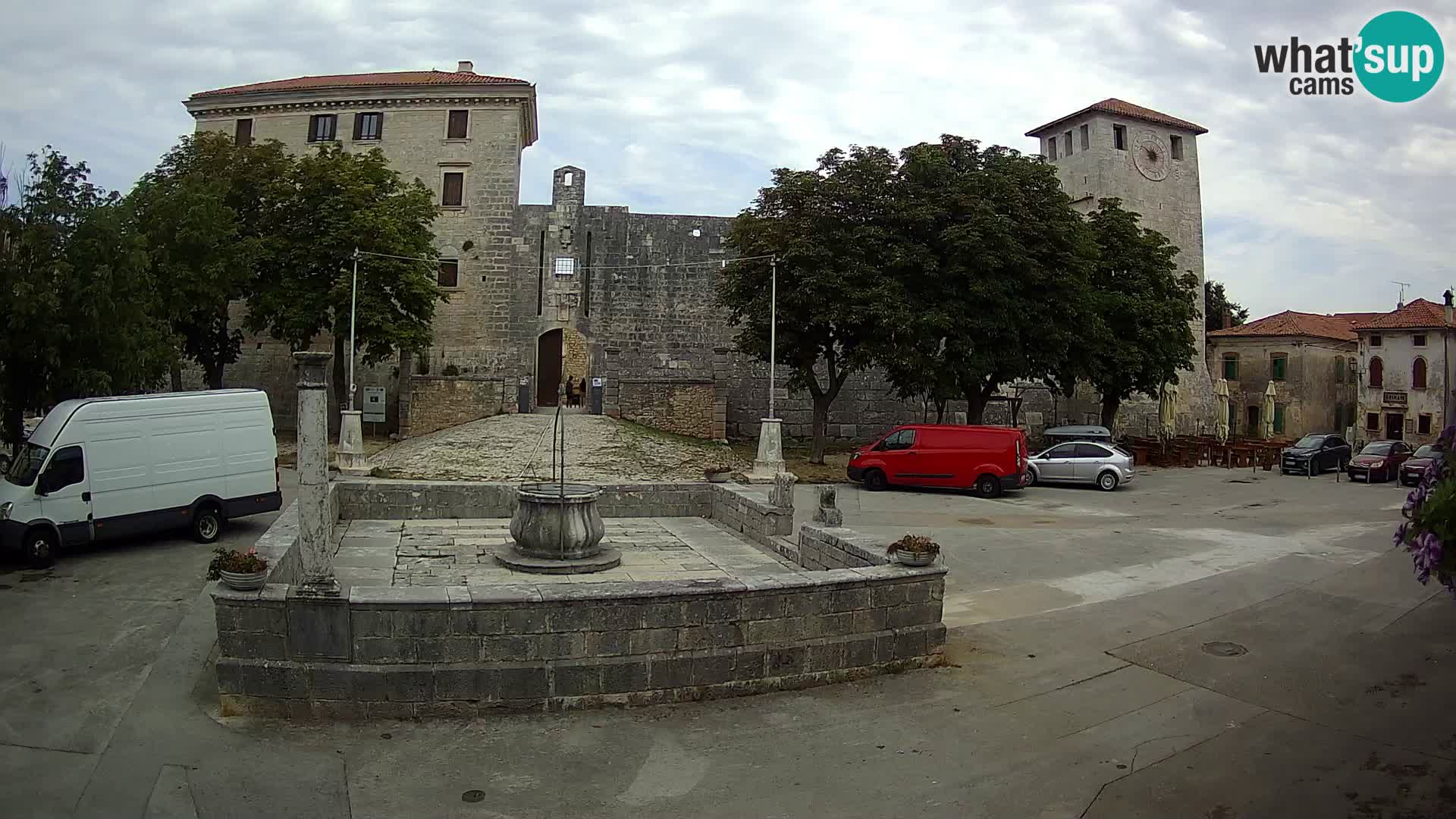Web kamera Svetvinčenat – Dvorac i zdenac – Istra – Hrvatska
