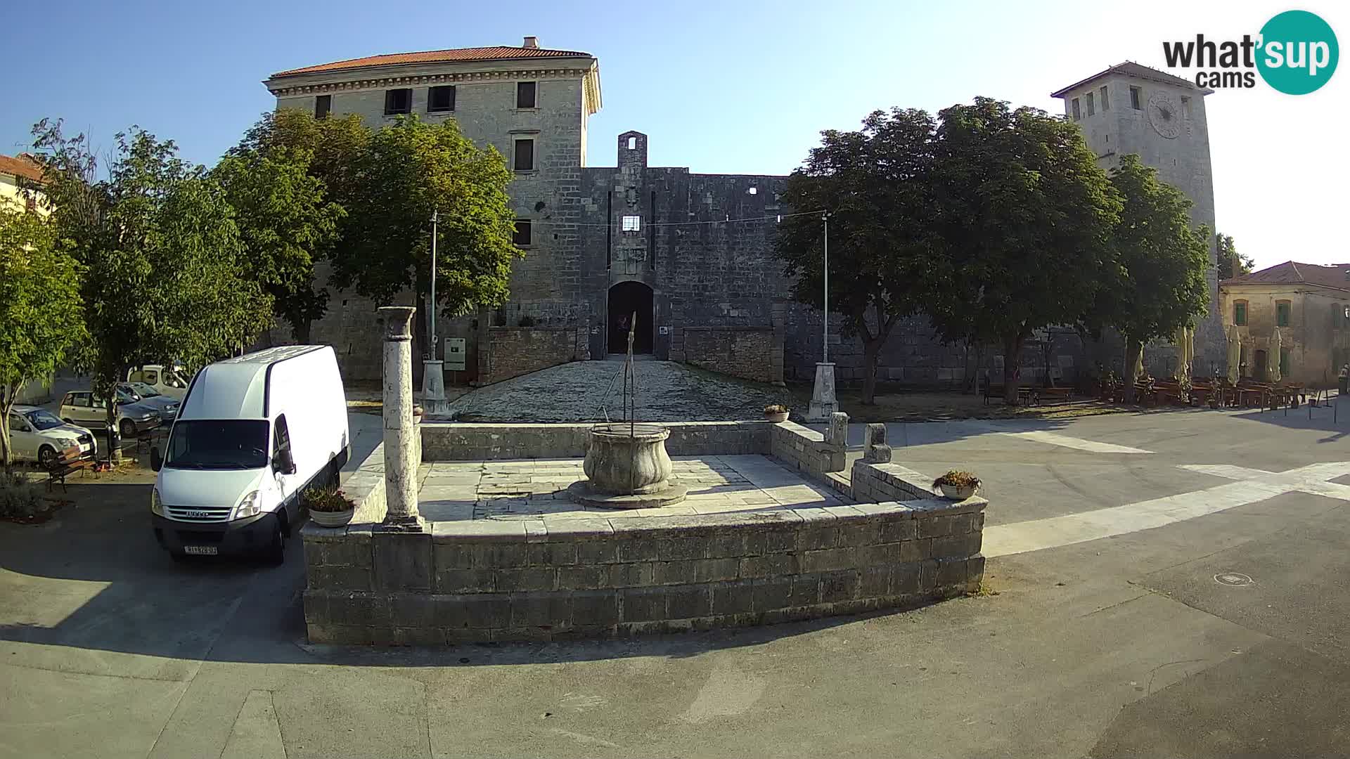 Webcam Svetvinčenat – le château et le puits – Istrie – Croatie