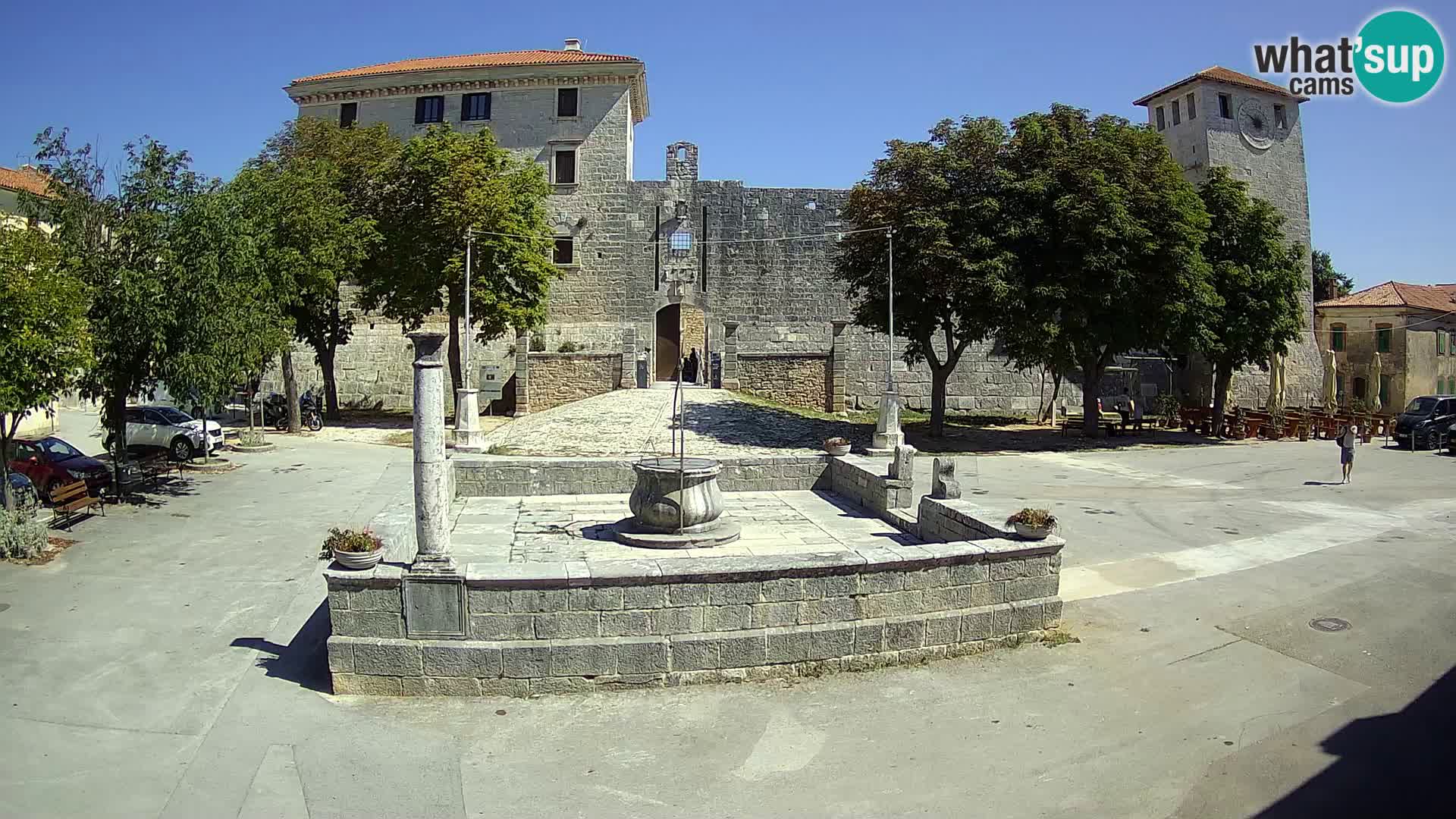 Webcam Svetvinčenat – el castillo y el pozo – Istria – Croacia