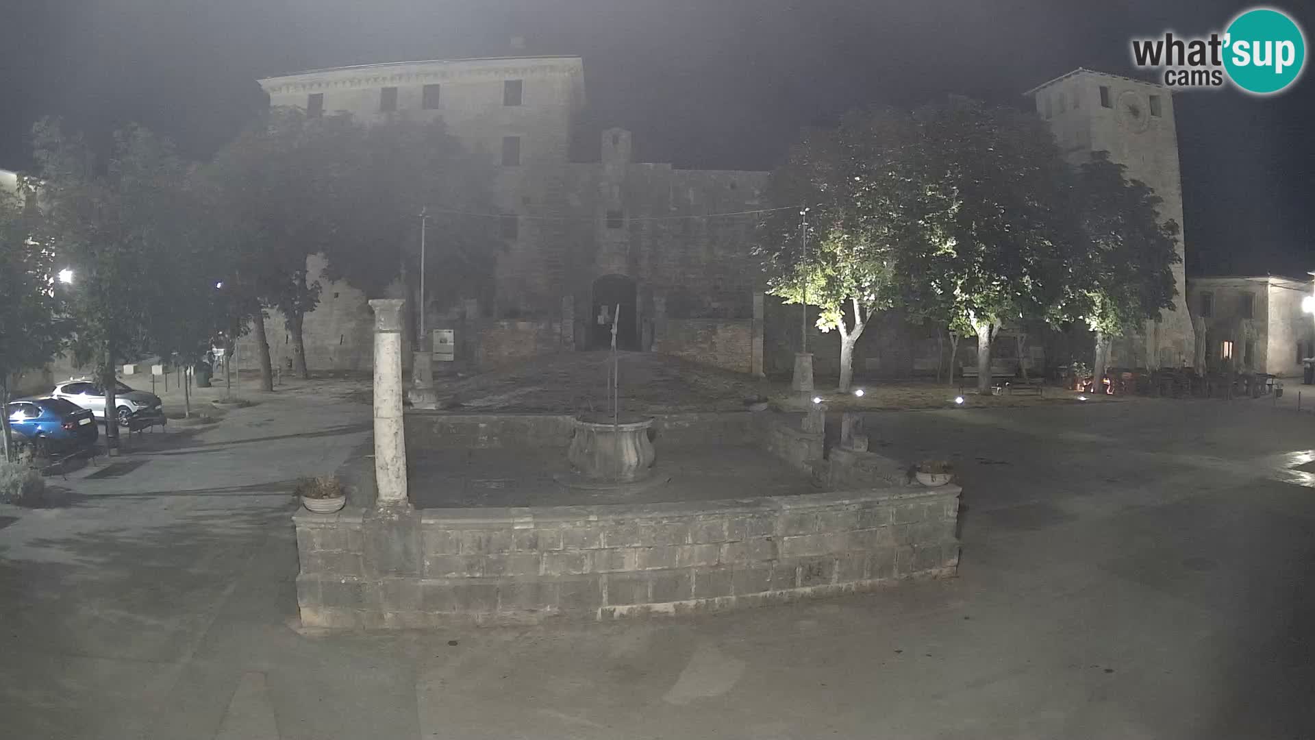 Webcam Svetvinčenat – die Burg und Brunnen – Istrien – Kroatien