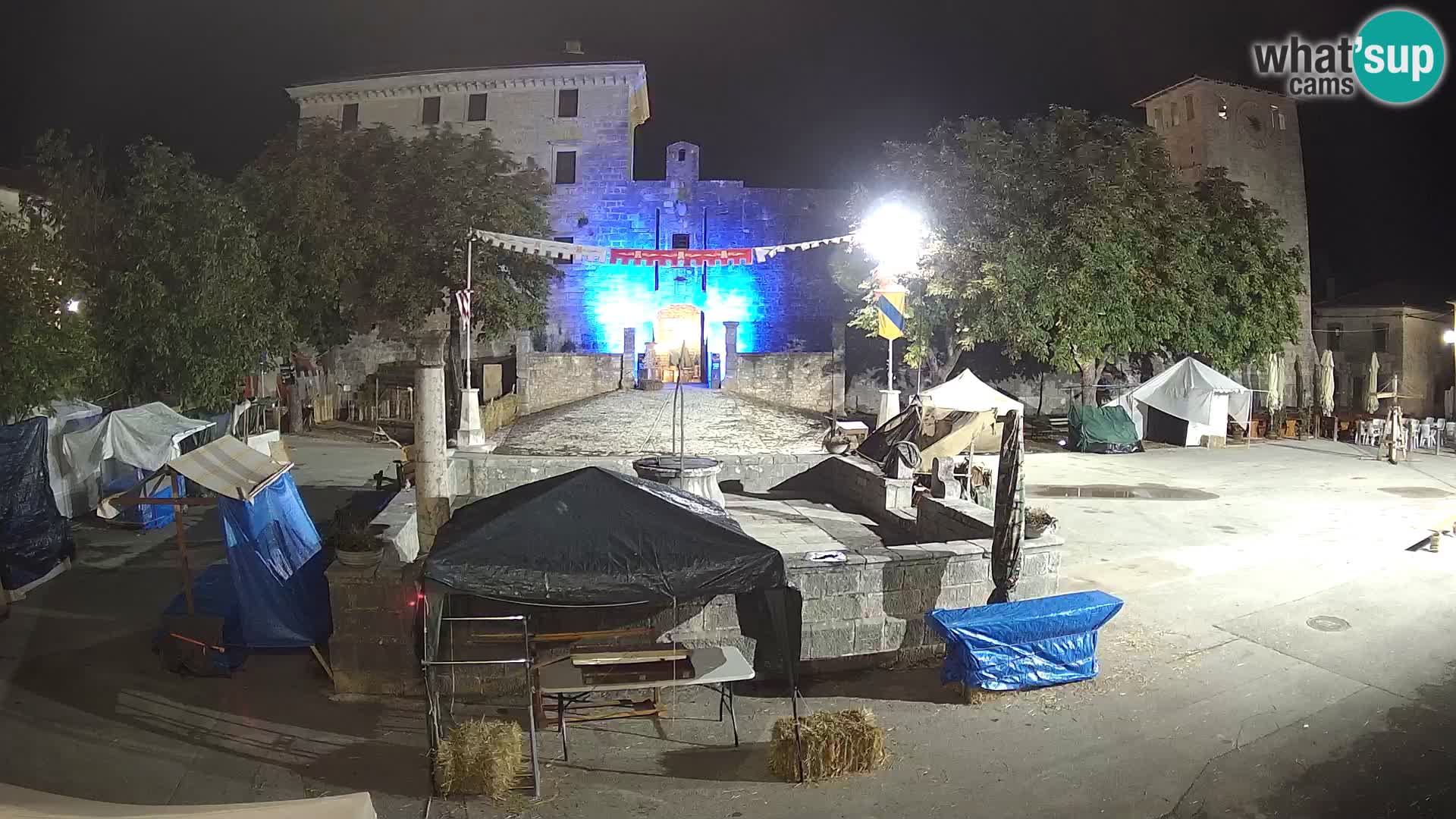 Webcam Svetvinčenat (Sanvincenti) – il castello e il pozzo – Istria – Croazia