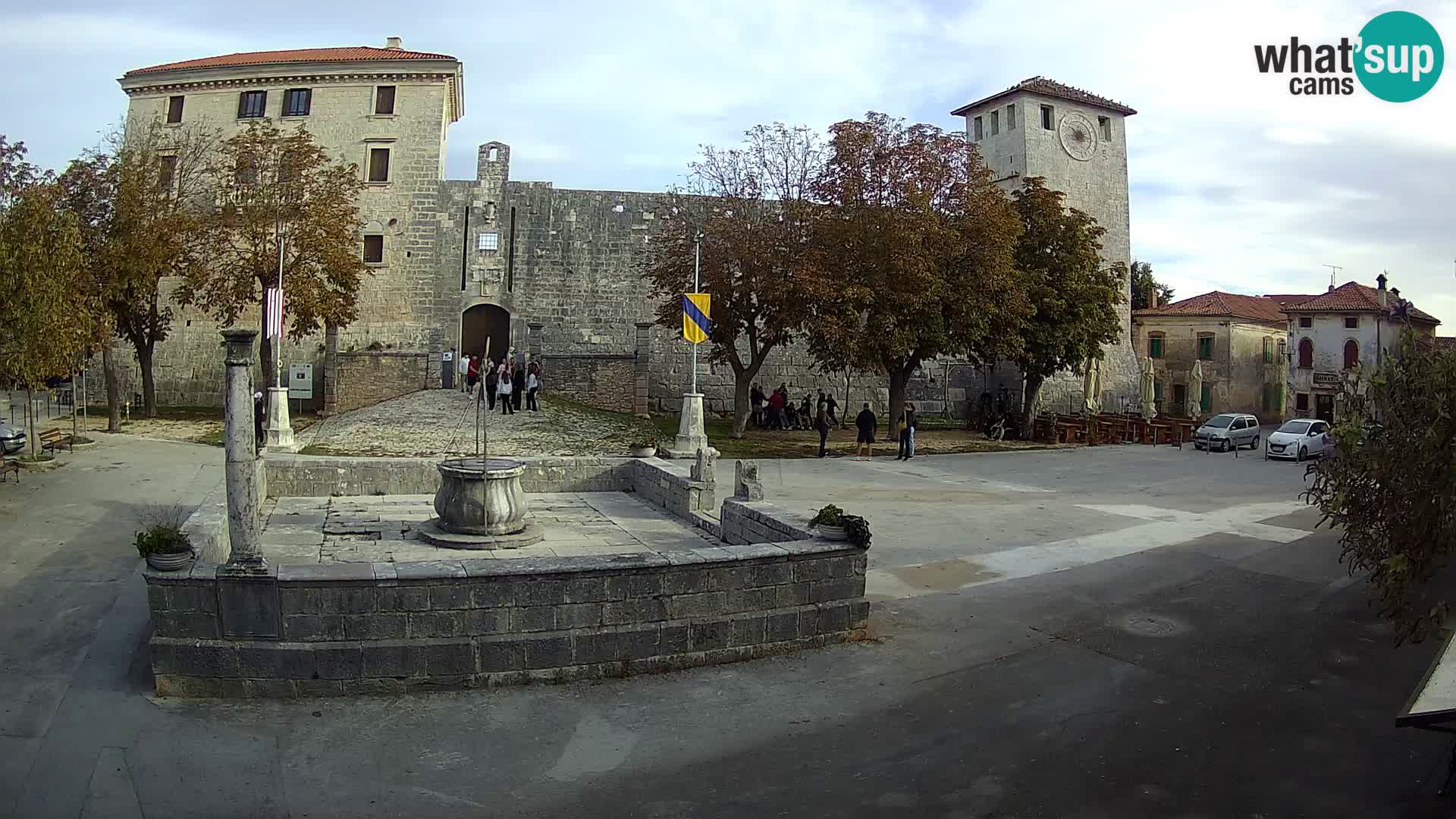 Webcam Svetvinčenat – le château et le puits – Istrie – Croatie