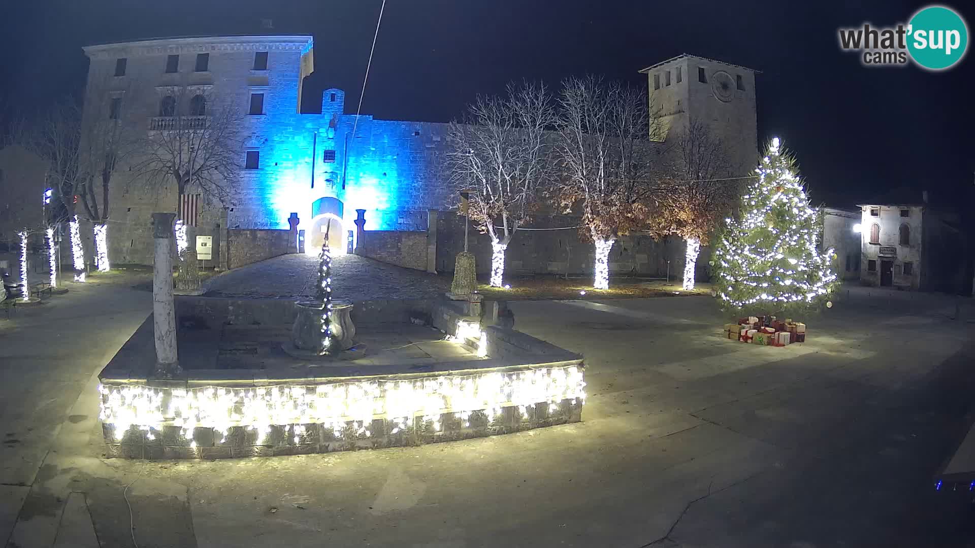 Webcam Svetvinčenat – le château et le puits – Istrie – Croatie