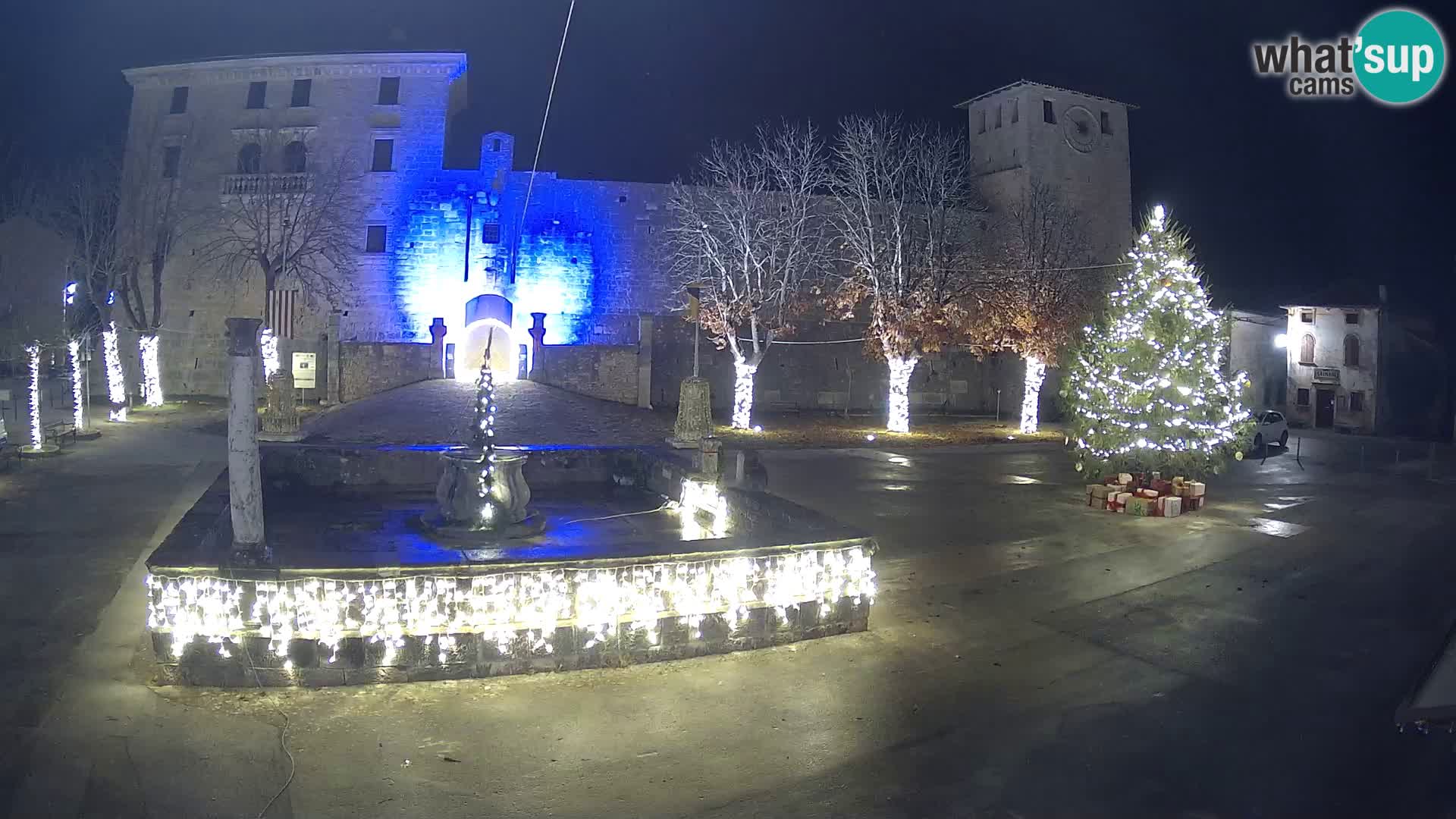 Webcam Svetvinčenat – die Burg und Brunnen – Istrien – Kroatien