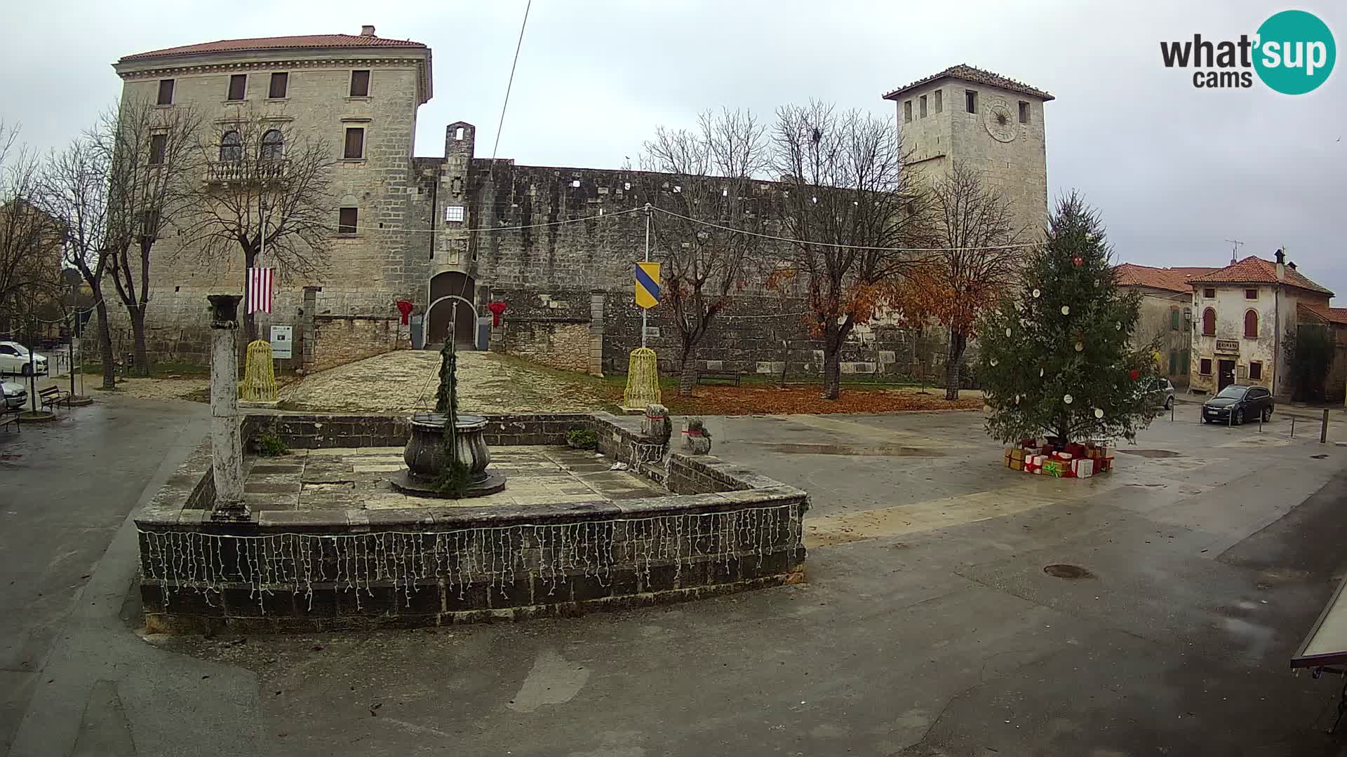 Webcam Svetvinčenat (Sanvincenti) – il castello e il pozzo – Istria – Croazia