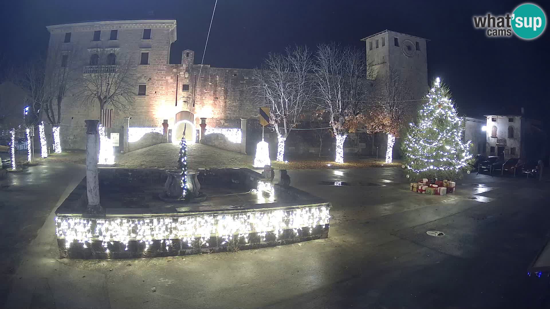 Webcam Svetvinčenat – le château et le puits – Istrie – Croatie