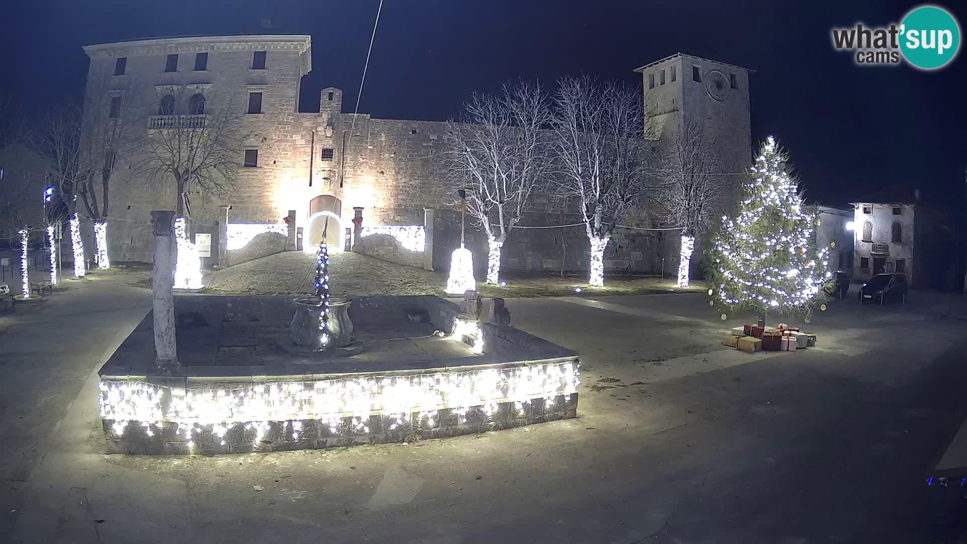 Webcam Svetvinčenat – the Castle and well – Istria – Croatia