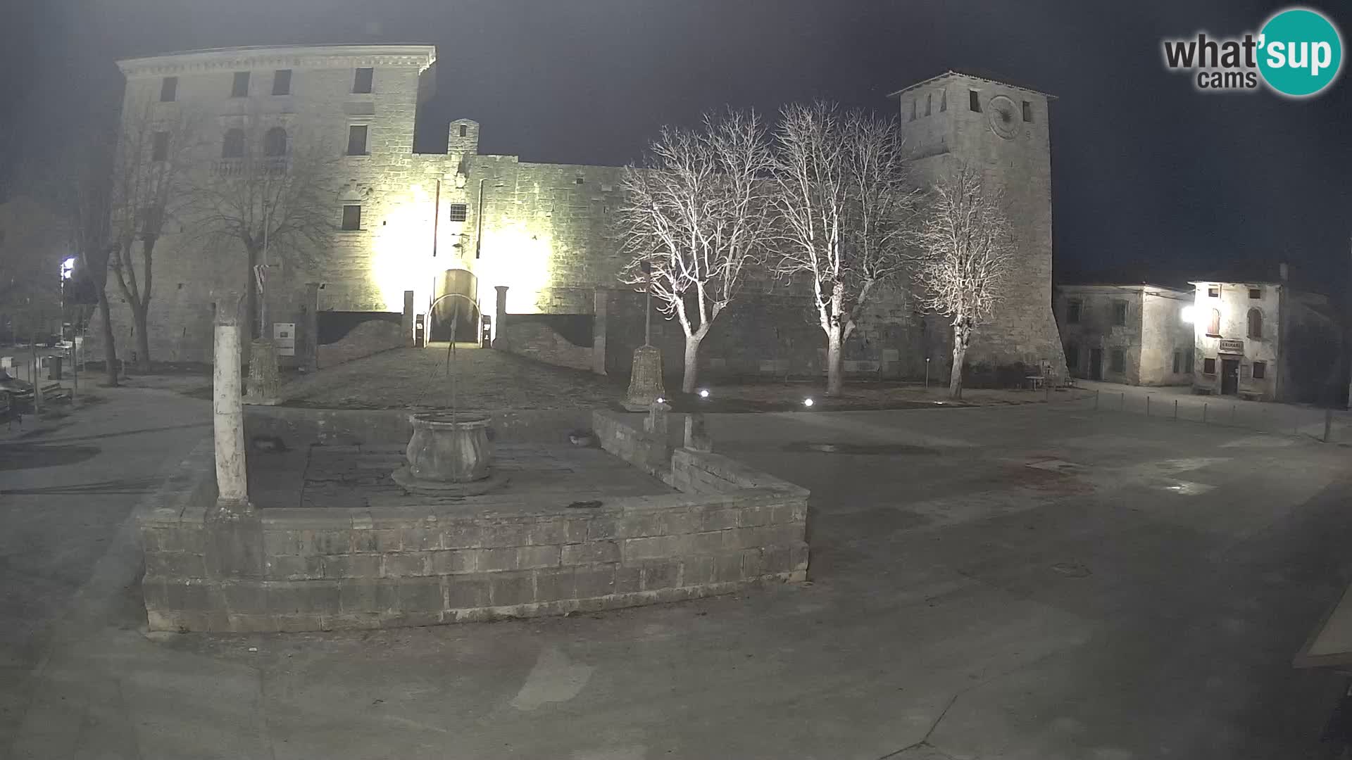 Webcam Svetvinčenat – el castillo y el pozo – Istria – Croacia