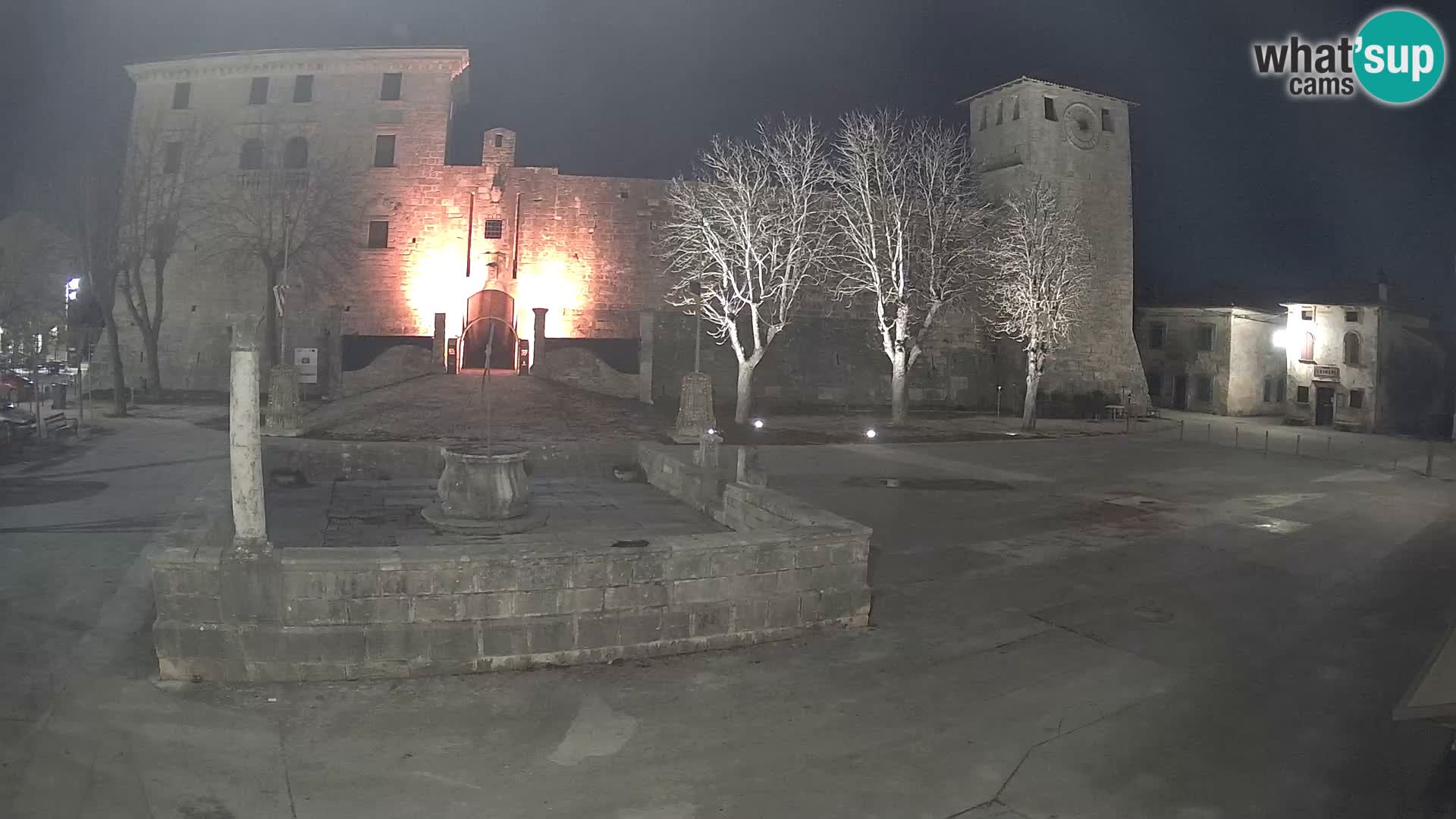 Webcam Svetvinčenat (Sanvincenti) – il castello e il pozzo – Istria – Croazia