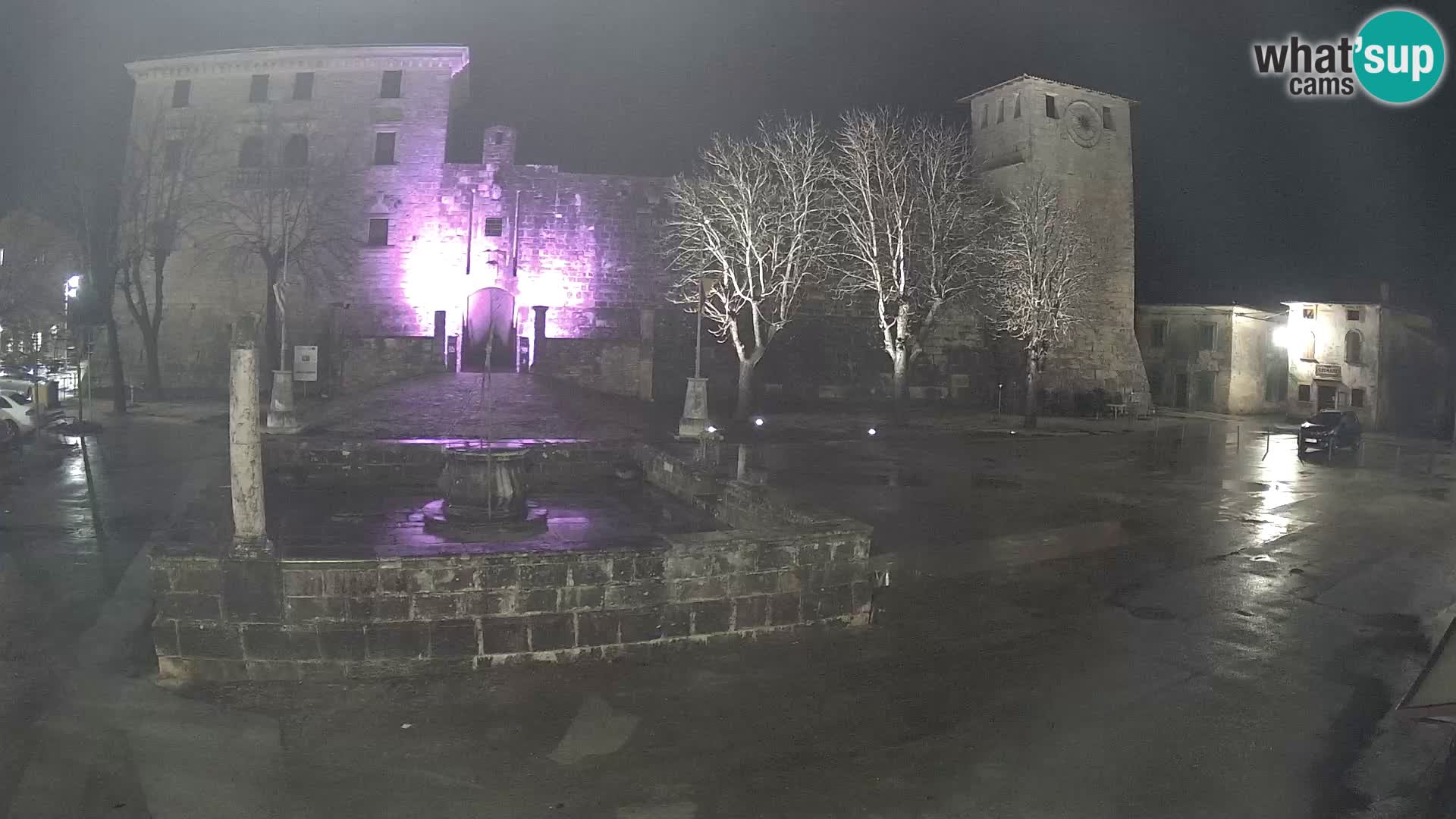 Webcam Svetvinčenat – le château et le puits – Istrie – Croatie