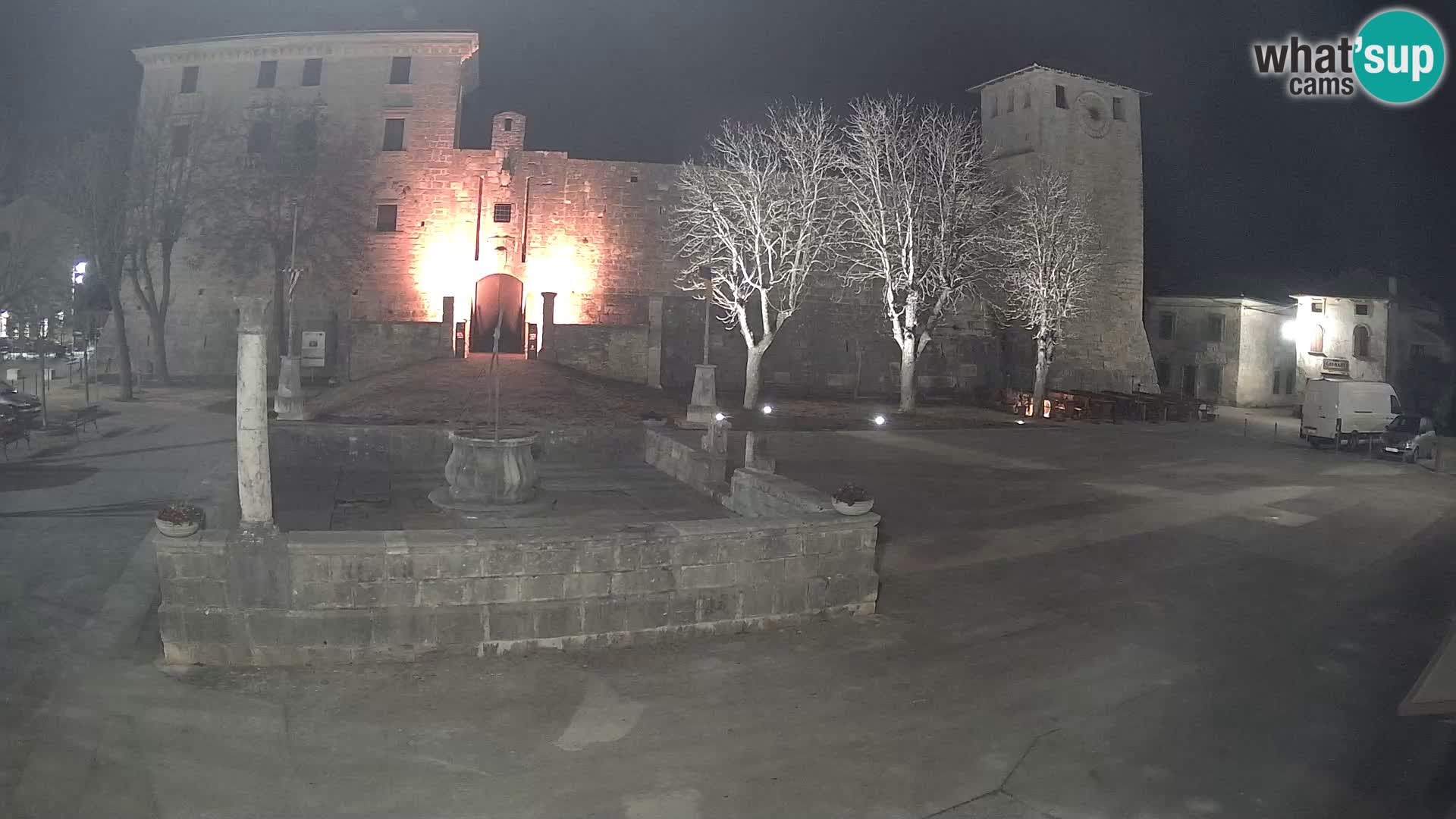 Webcam Svetvinčenat (Sanvincenti) – il castello e il pozzo – Istria – Croazia