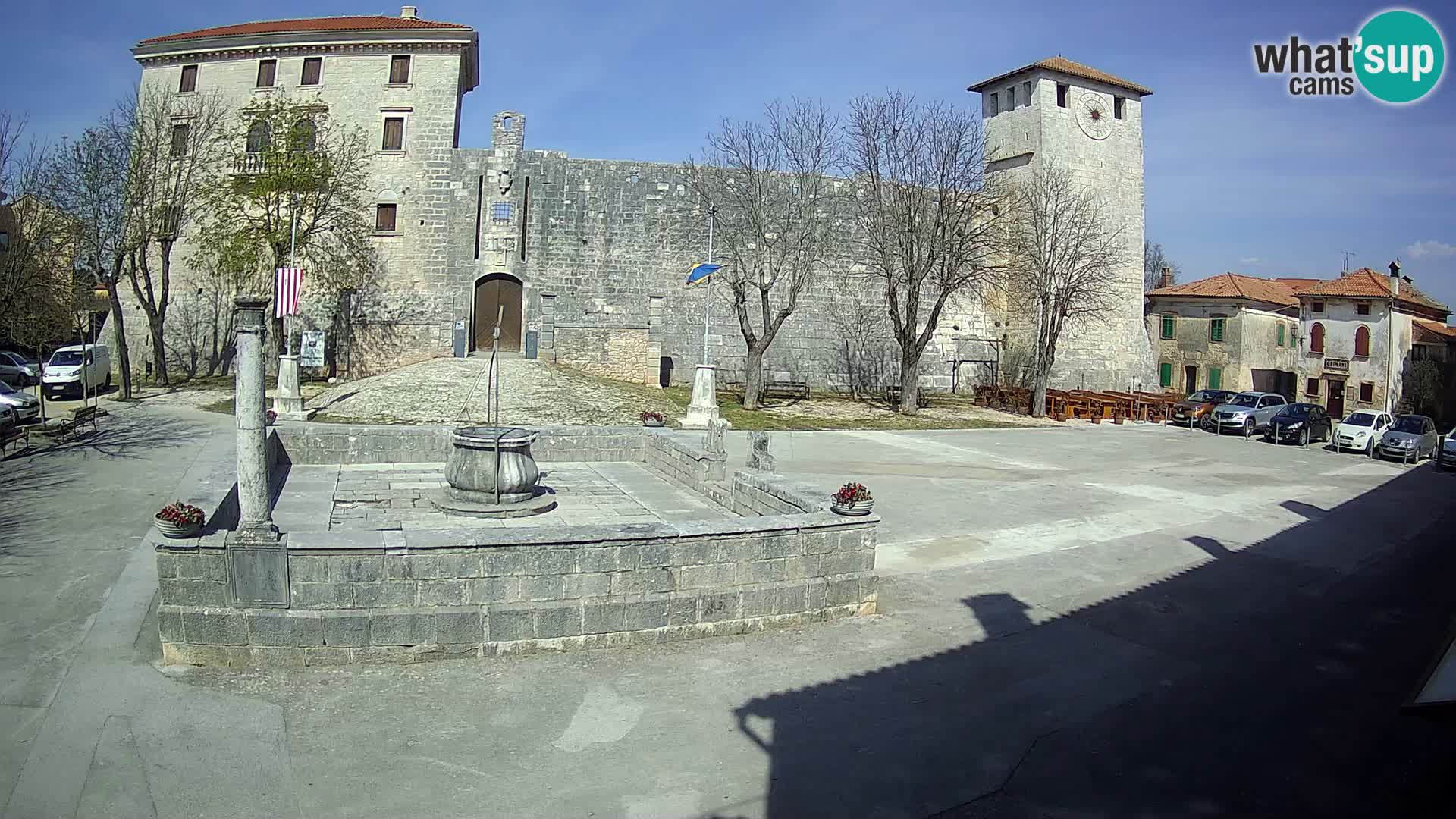 Webcam Svetvinčenat (Sanvincenti) – il castello e il pozzo – Istria – Croazia