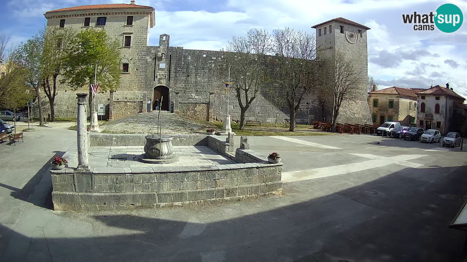 Webcam Svetvinčenat – el castillo y el pozo – Istria – Croacia