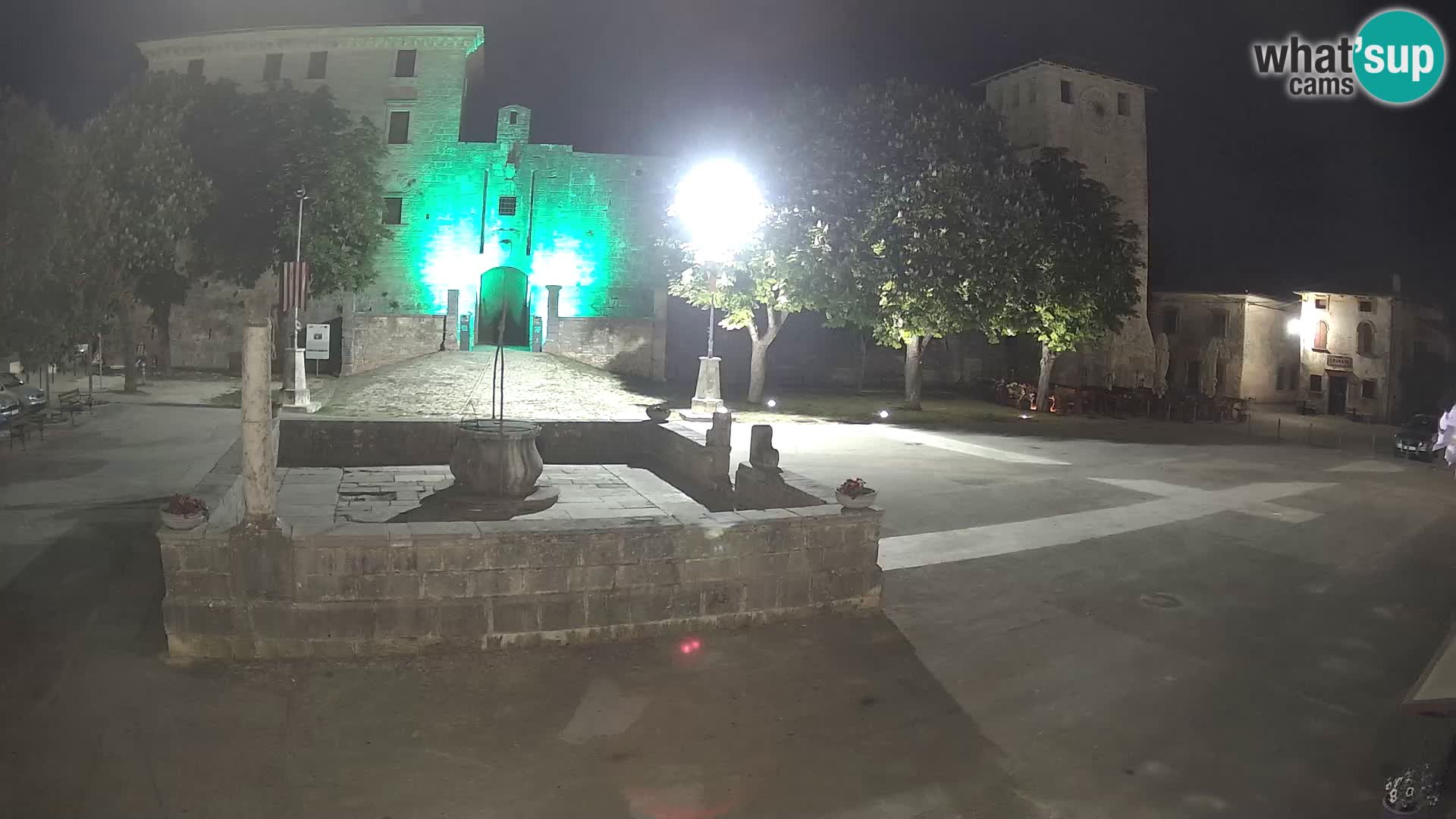 Webcam Svetvinčenat – die Burg und Brunnen – Istrien – Kroatien