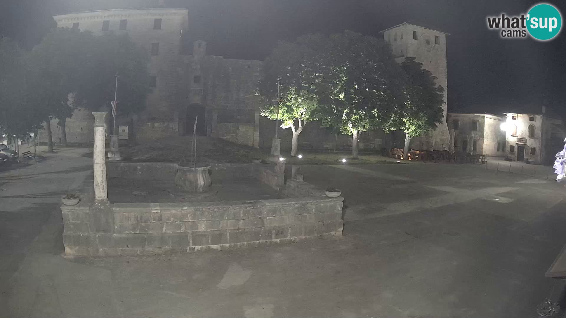 Webcam Svetvinčenat – die Burg und Brunnen – Istrien – Kroatien
