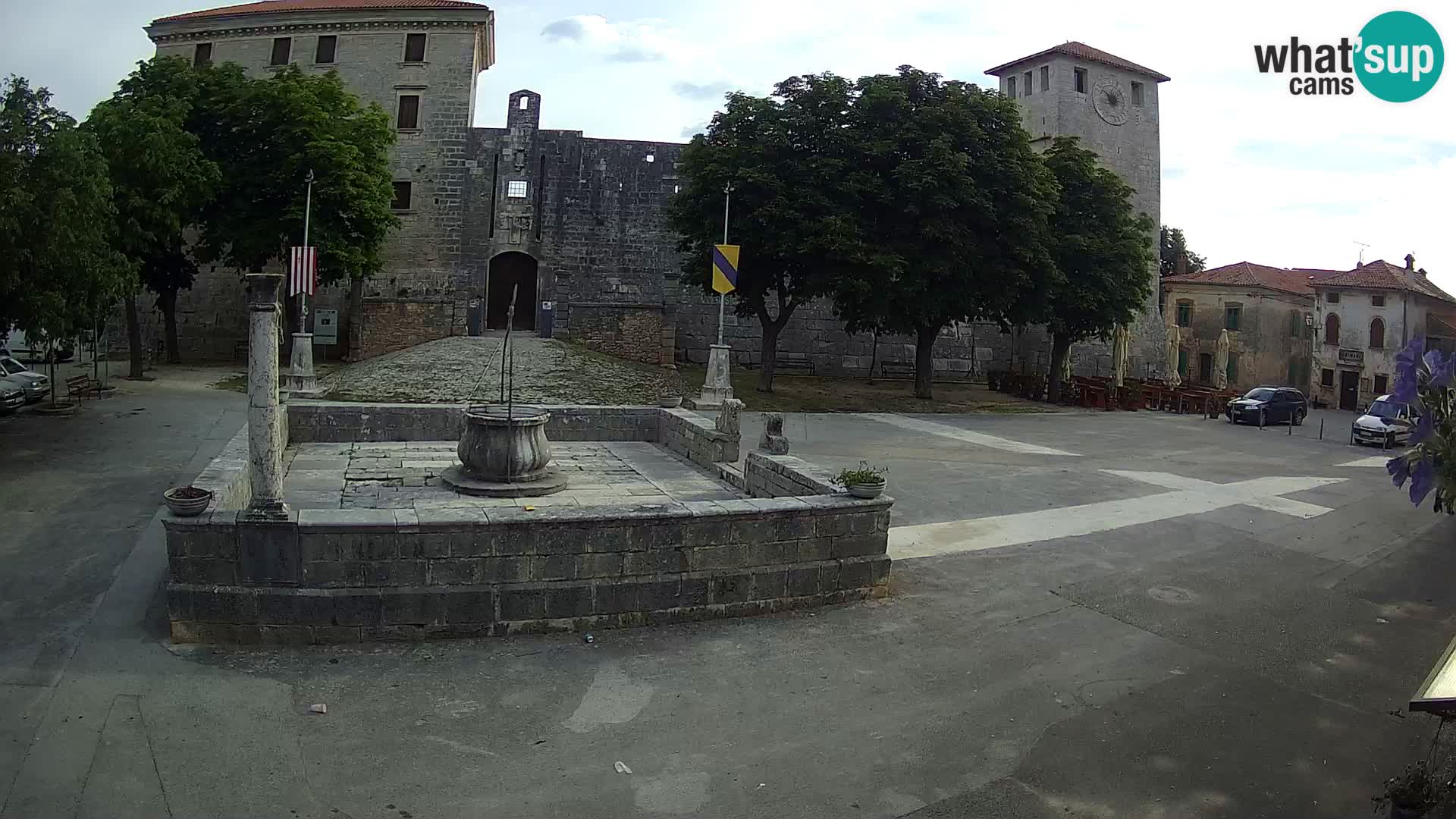 Webcam Svetvinčenat (Sanvincenti) – il castello e il pozzo – Istria – Croazia