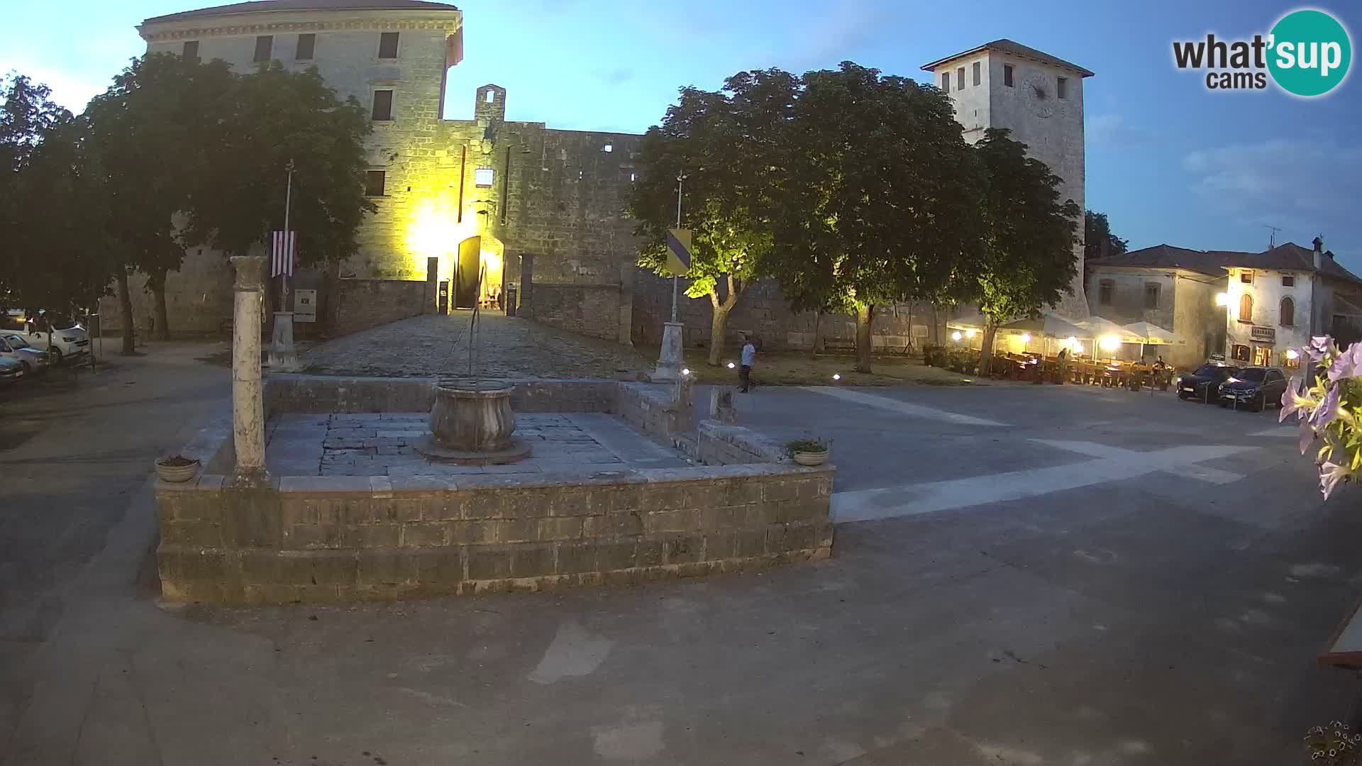 Webcam Svetvinčenat – le château et le puits – Istrie – Croatie