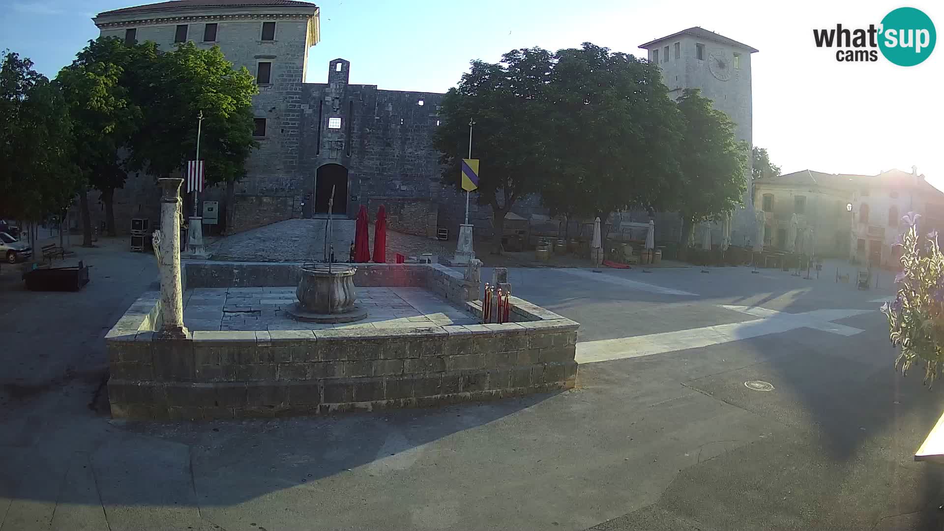 Webcam Svetvinčenat (Sanvincenti) – il castello e il pozzo – Istria – Croazia