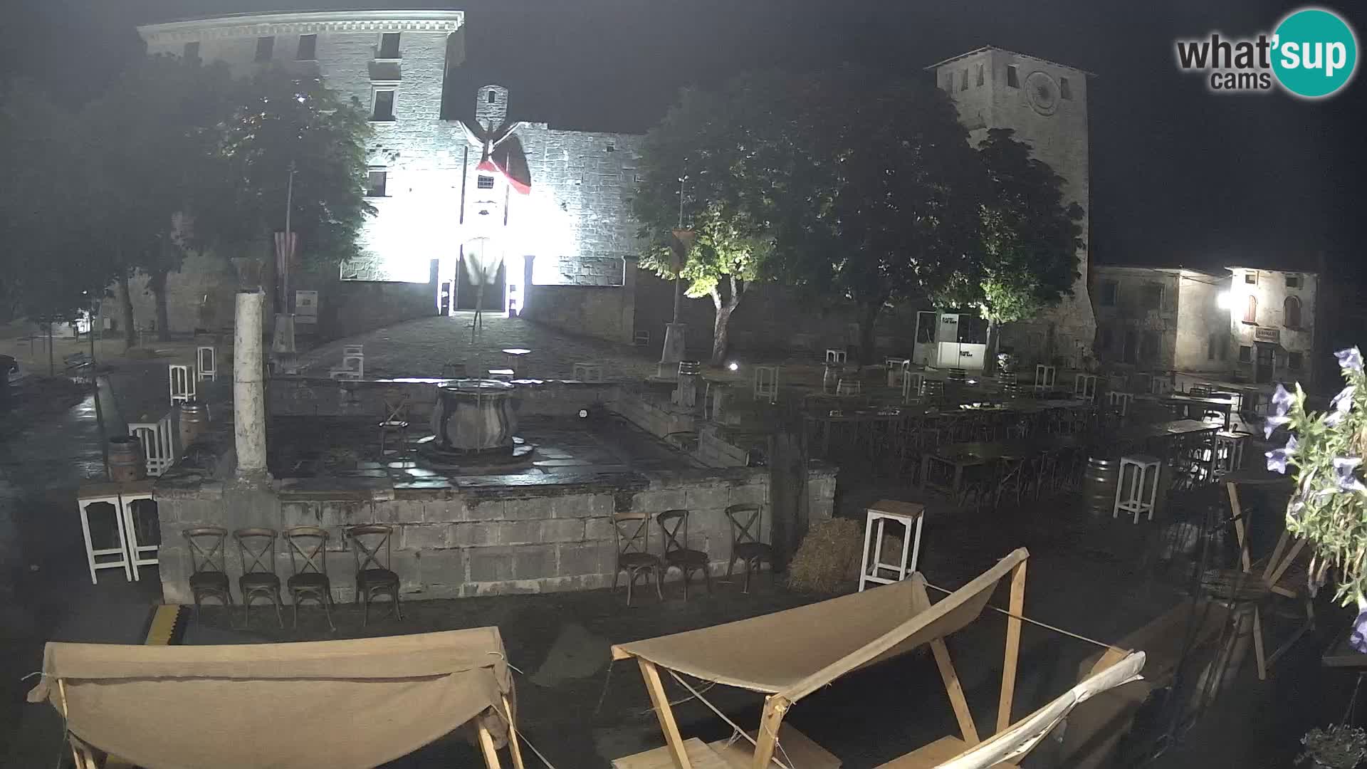 Webcam Svetvinčenat (Sanvincenti) – il castello e il pozzo – Istria – Croazia