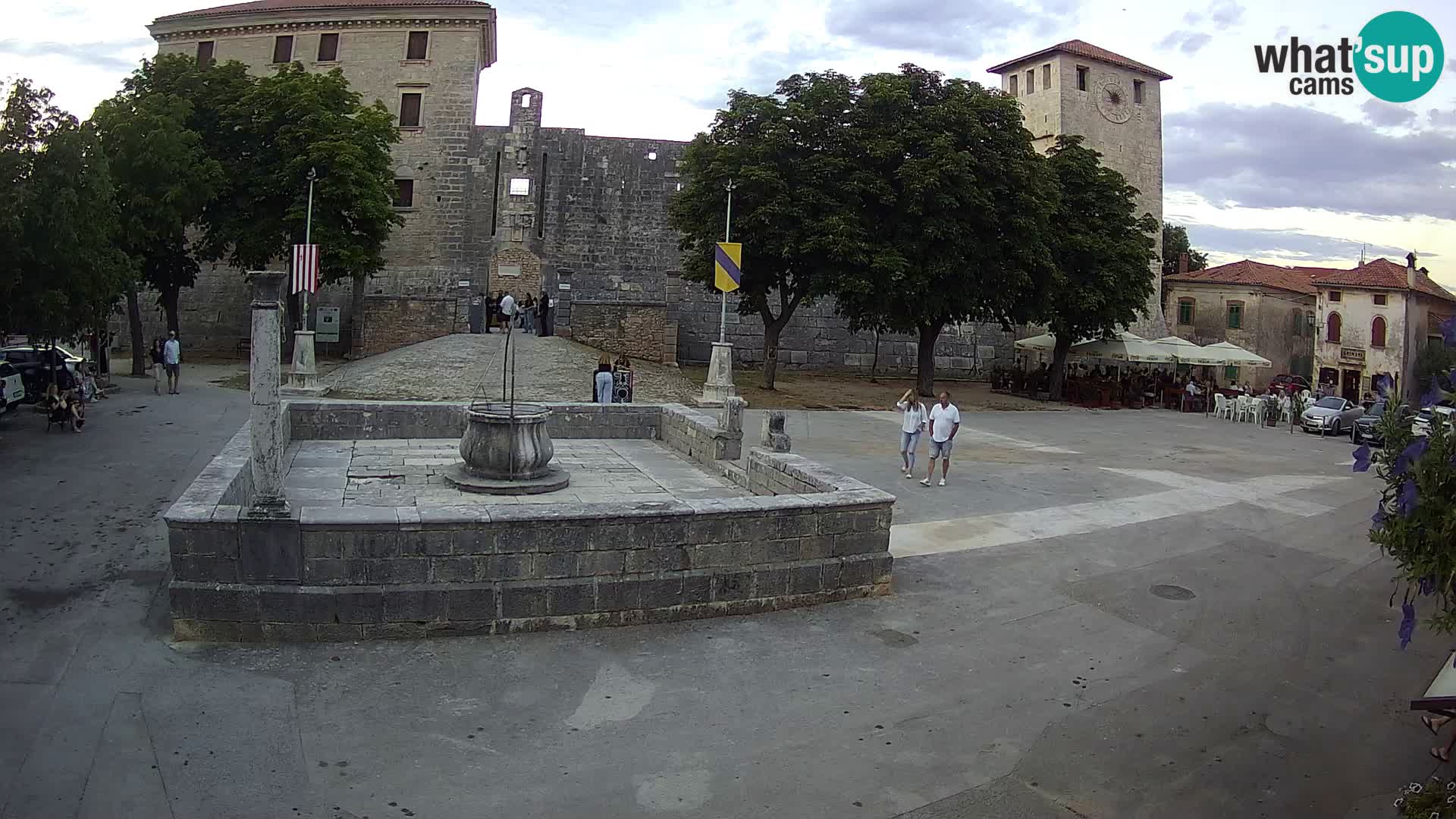 Webcam Svetvinčenat (Sanvincenti) – il castello e il pozzo – Istria – Croazia