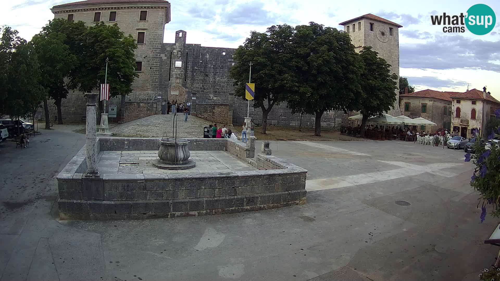 Webcam Svetvinčenat – el castillo y el pozo – Istria – Croacia
