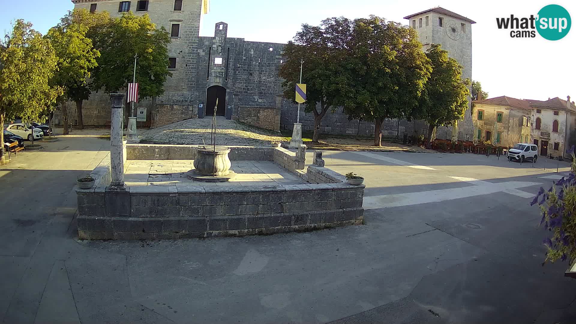Webcam Svetvinčenat – el castillo y el pozo – Istria – Croacia