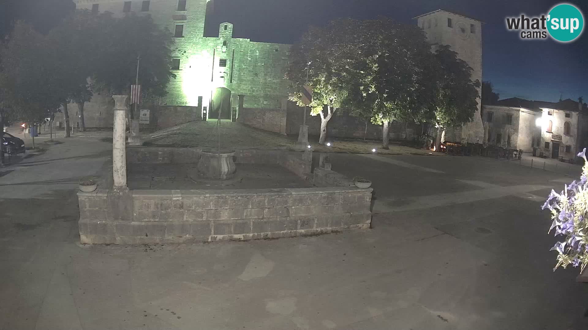 Webcam Svetvinčenat – die Burg und Brunnen – Istrien – Kroatien