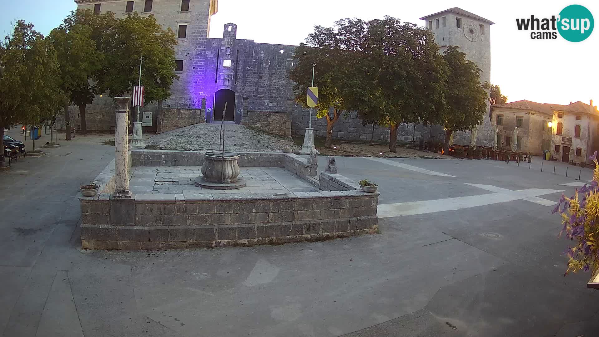Webcam Svetvinčenat (Sanvincenti) – il castello e il pozzo – Istria – Croazia