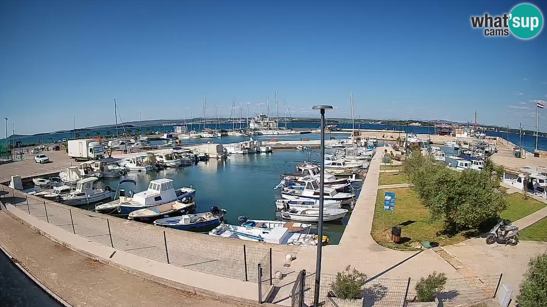 Spletna kamera Tkon – Marina