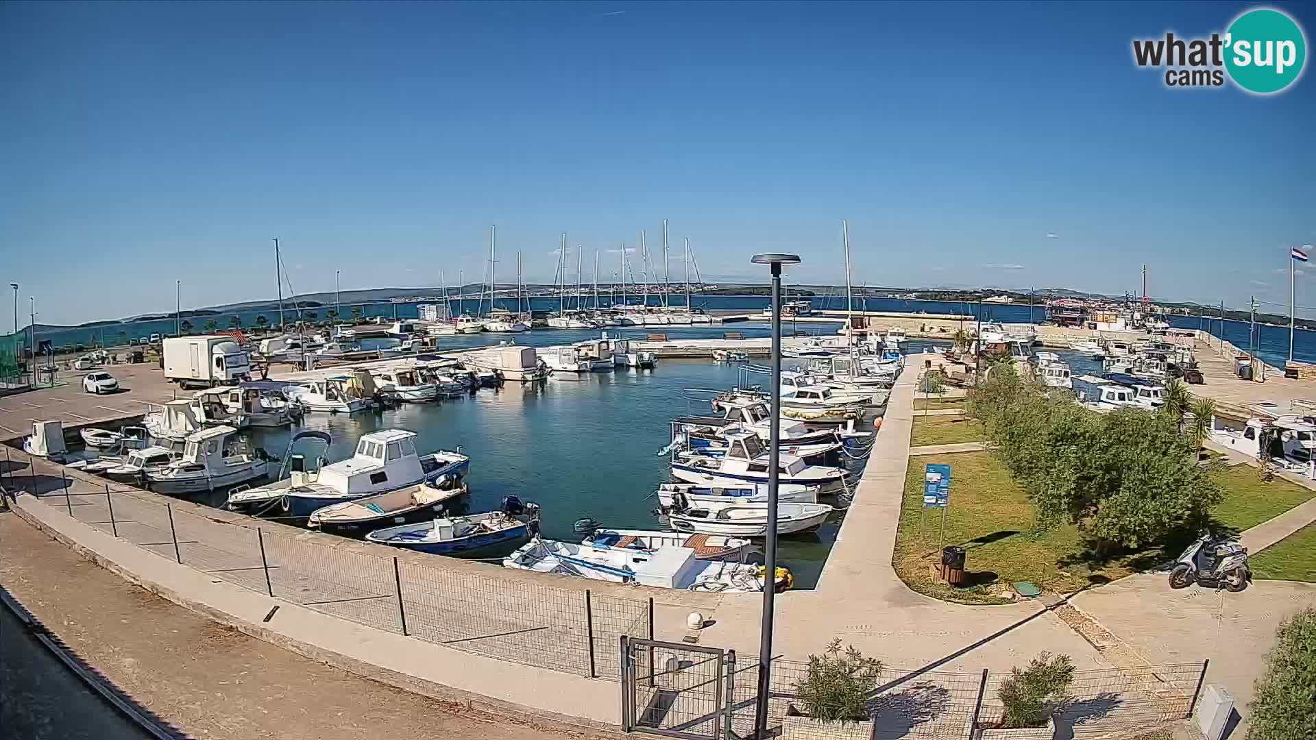 Spletna kamera Tkon – Marina