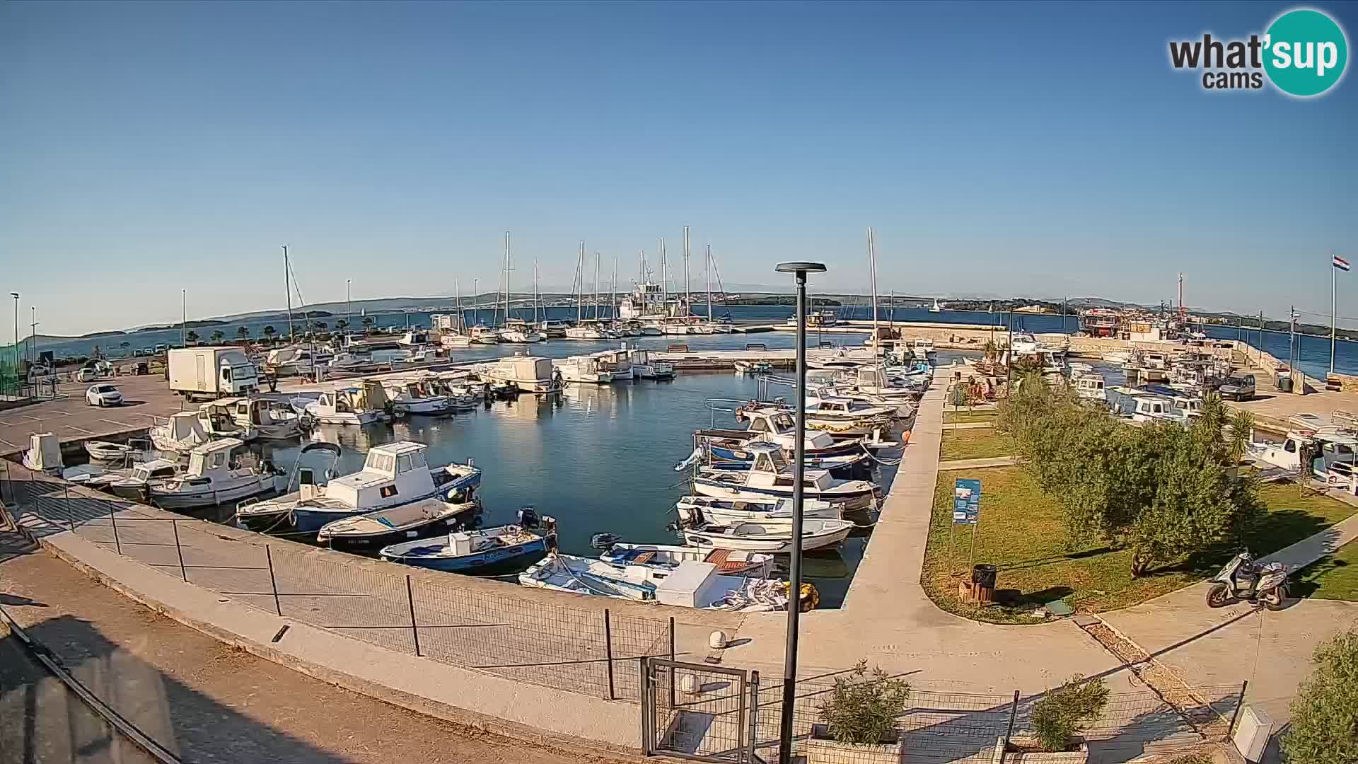 Spletna kamera Tkon – Marina
