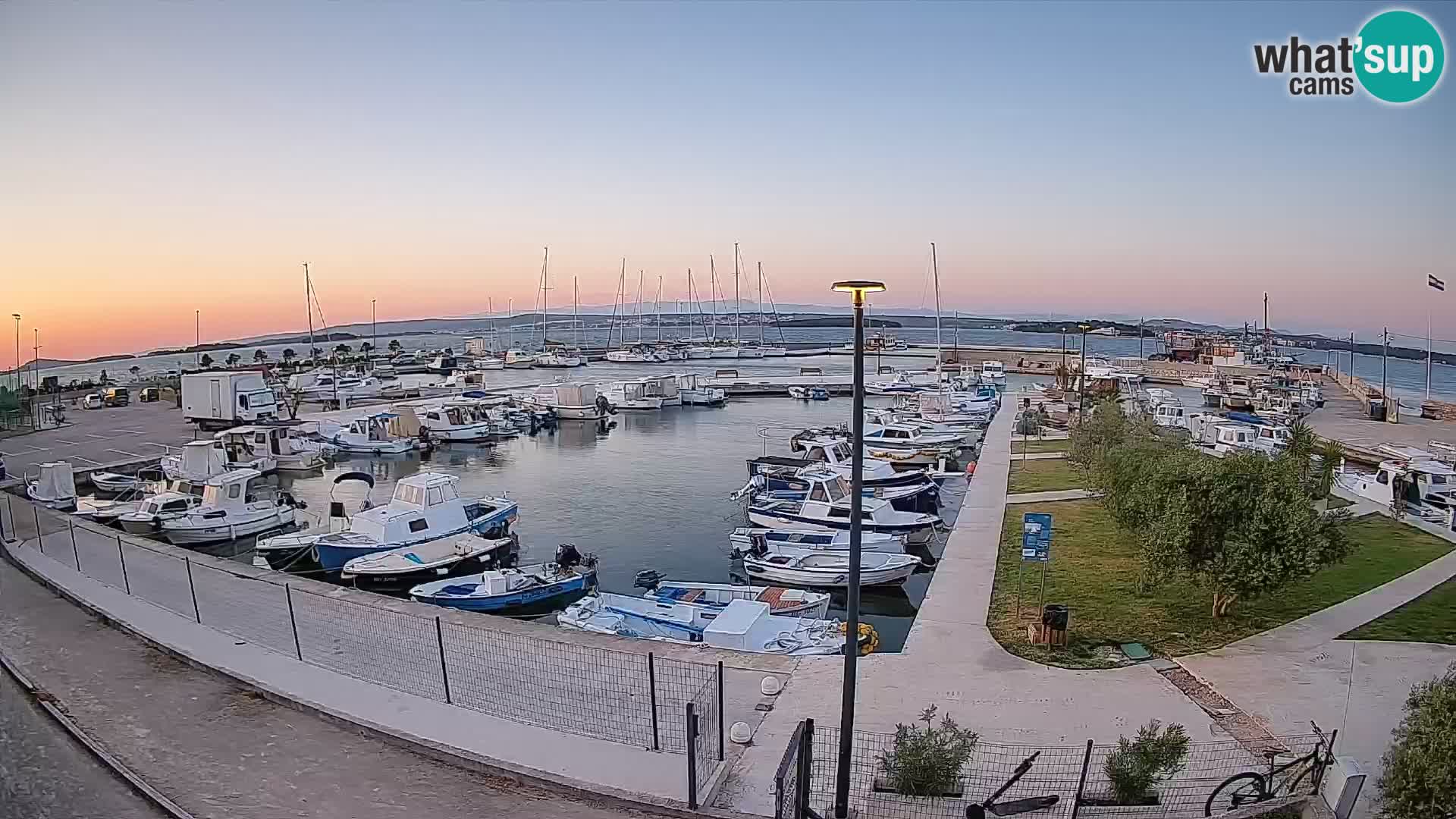 Spletna kamera Tkon – Marina