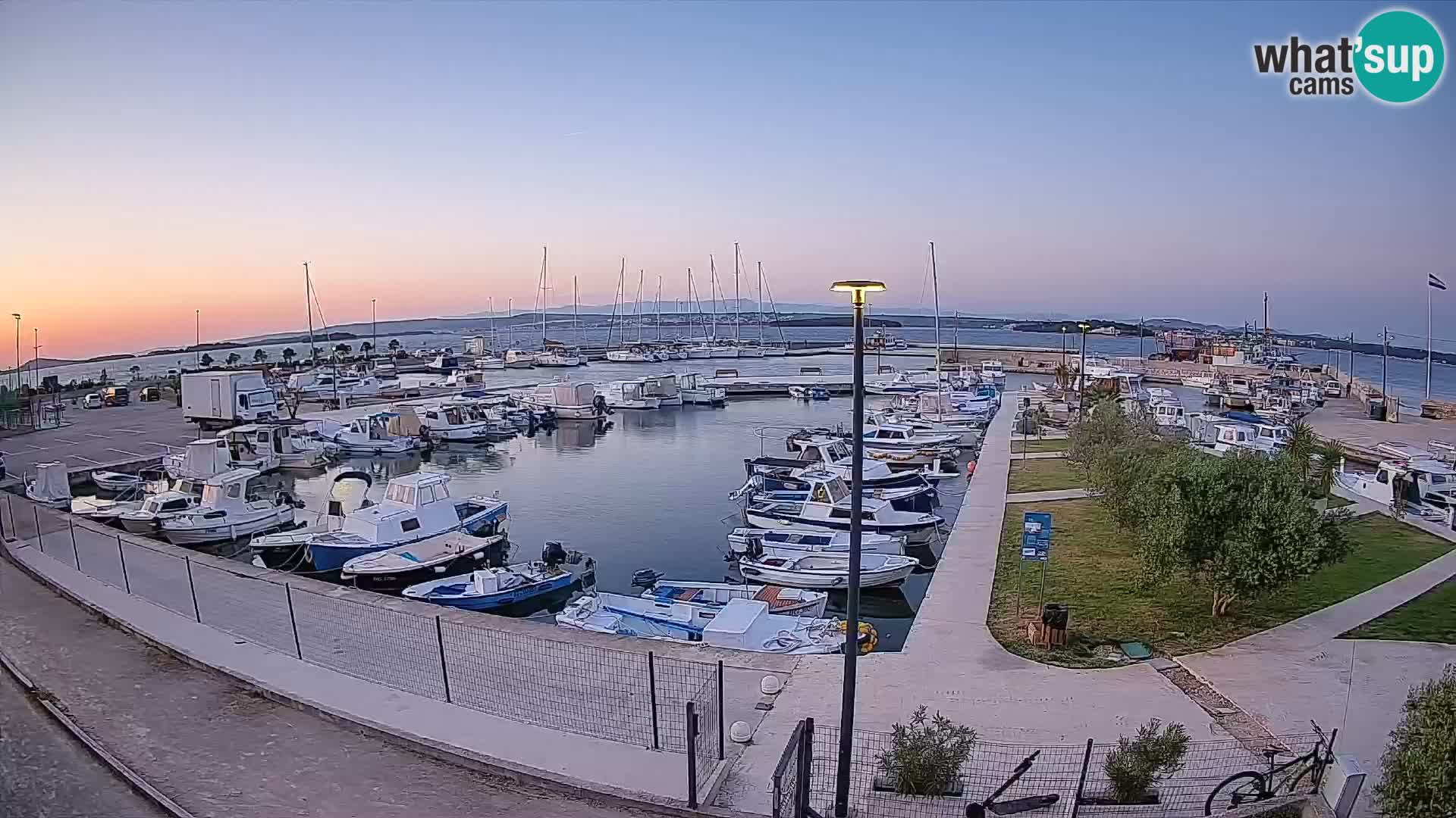 Spletna kamera Tkon – Marina