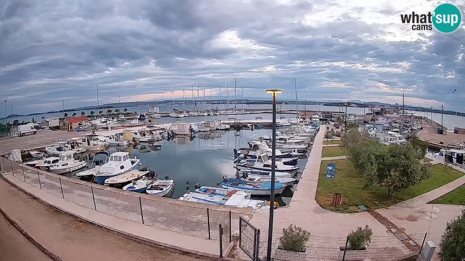 Spletna kamera Tkon – Marina