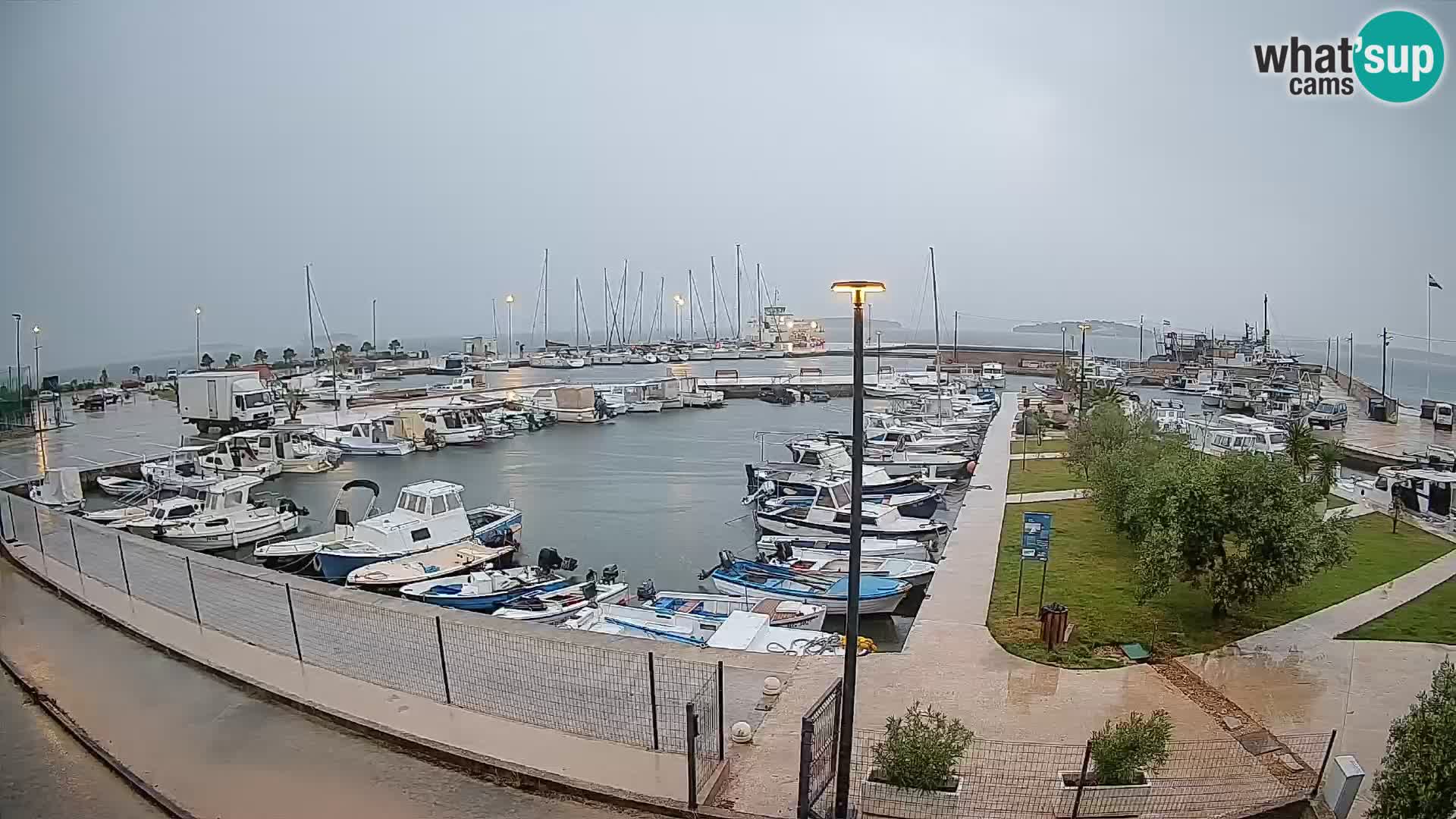 Spletna kamera Tkon – Marina