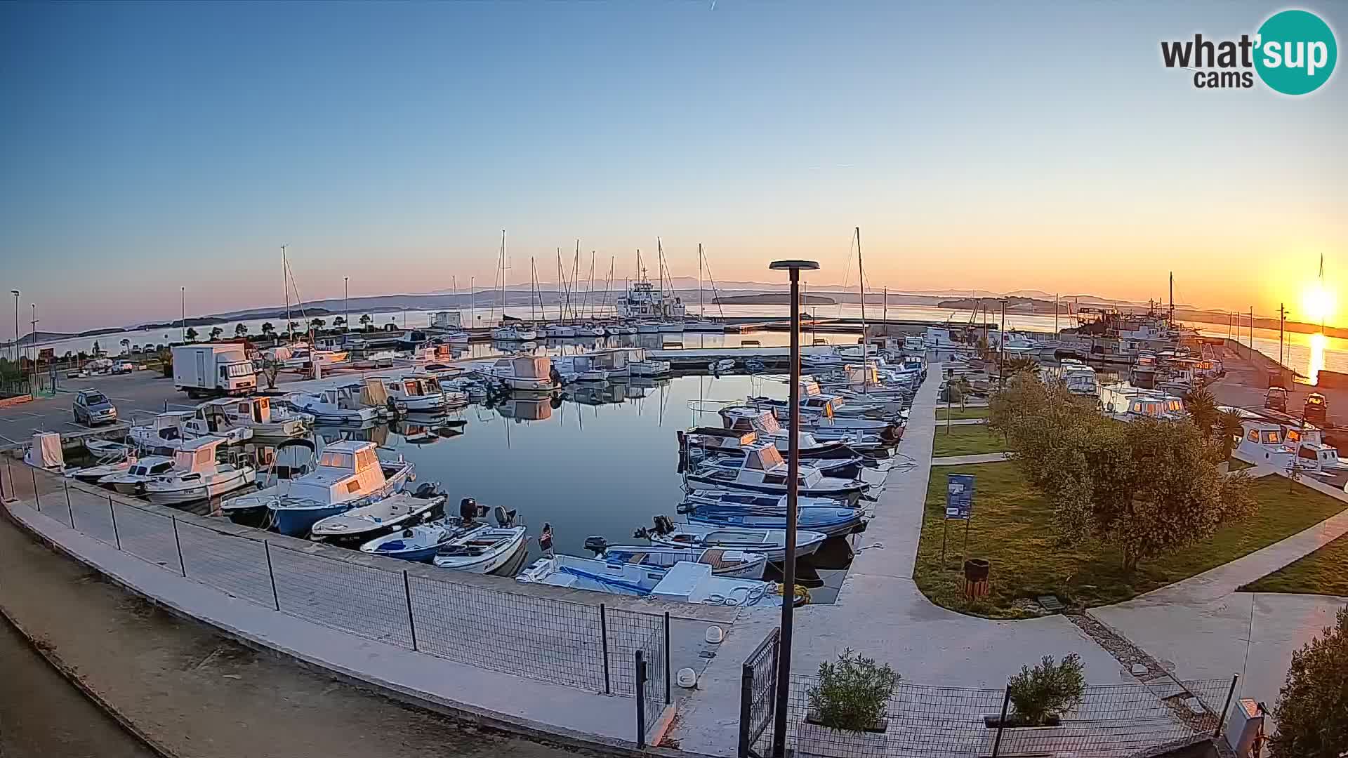 Spletna kamera Tkon – Marina