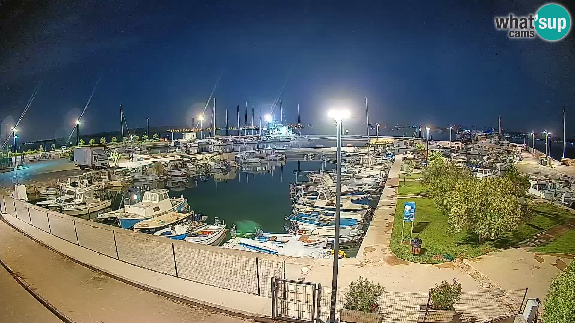 Spletna kamera Tkon – Marina