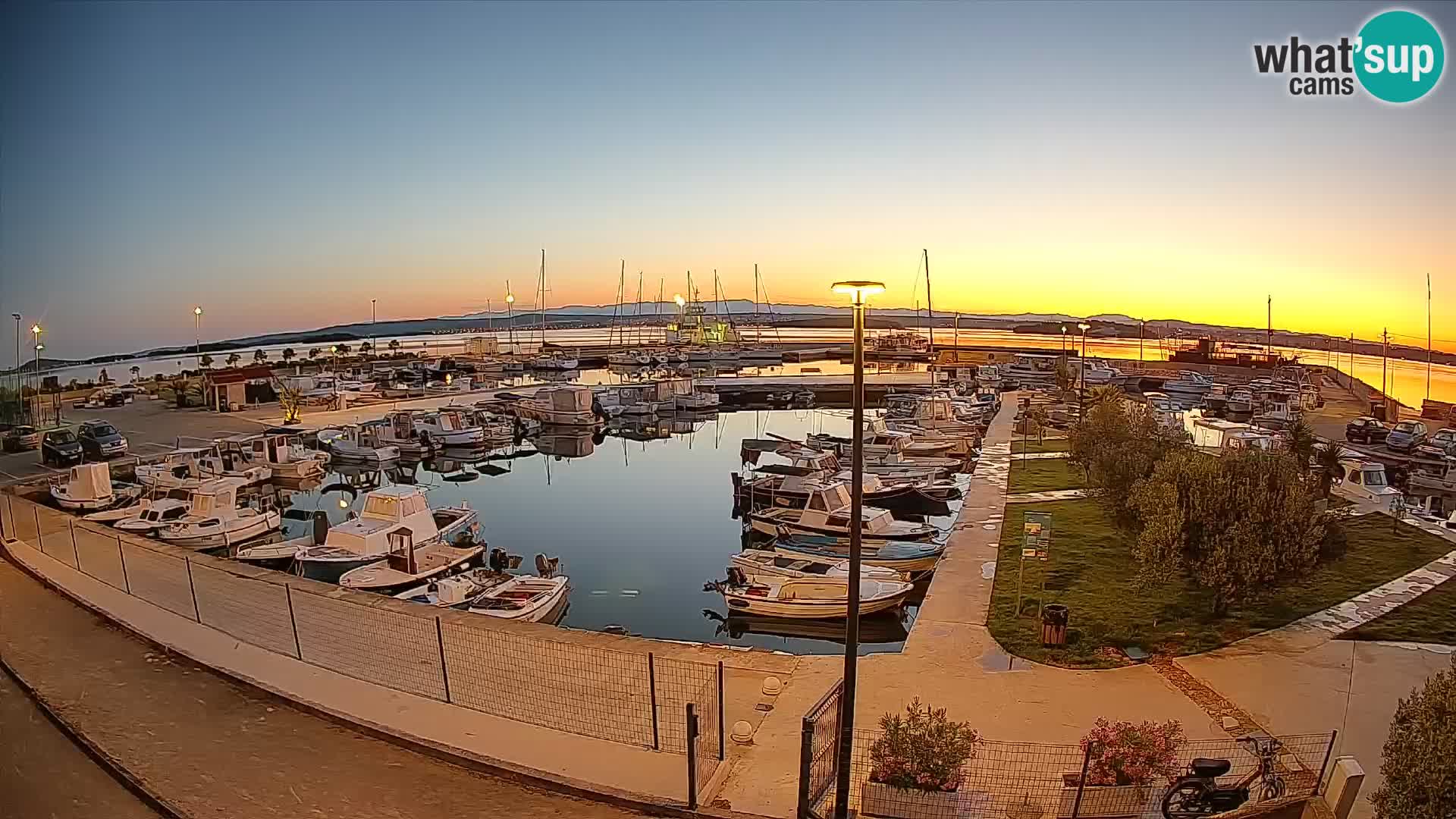 Spletna kamera Tkon – Marina