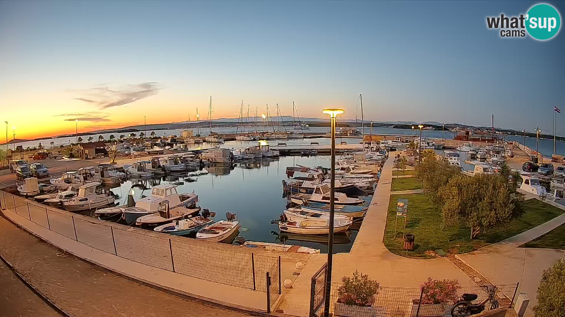 Spletna kamera Tkon – Marina