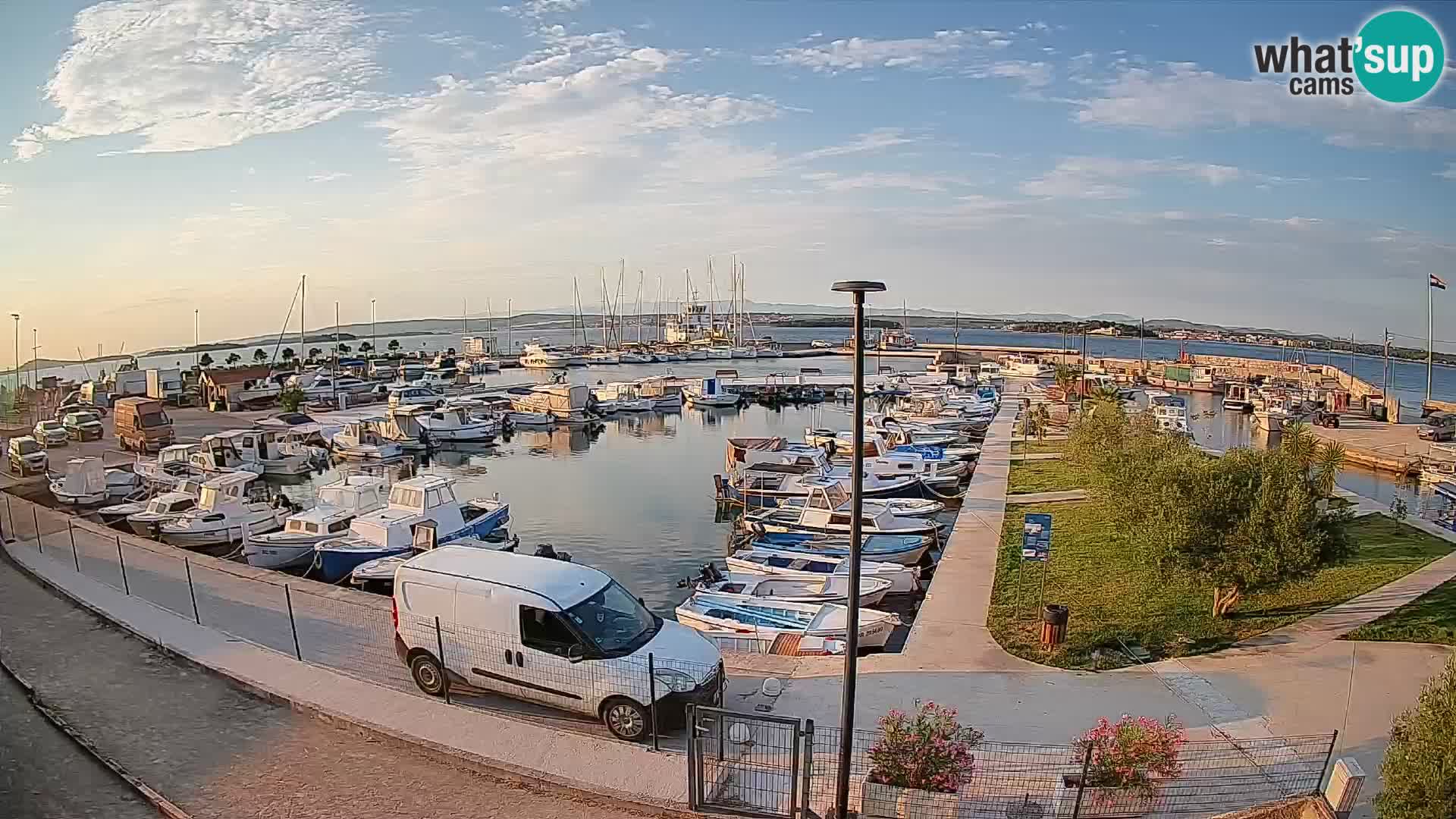 Spletna kamera Tkon – Marina