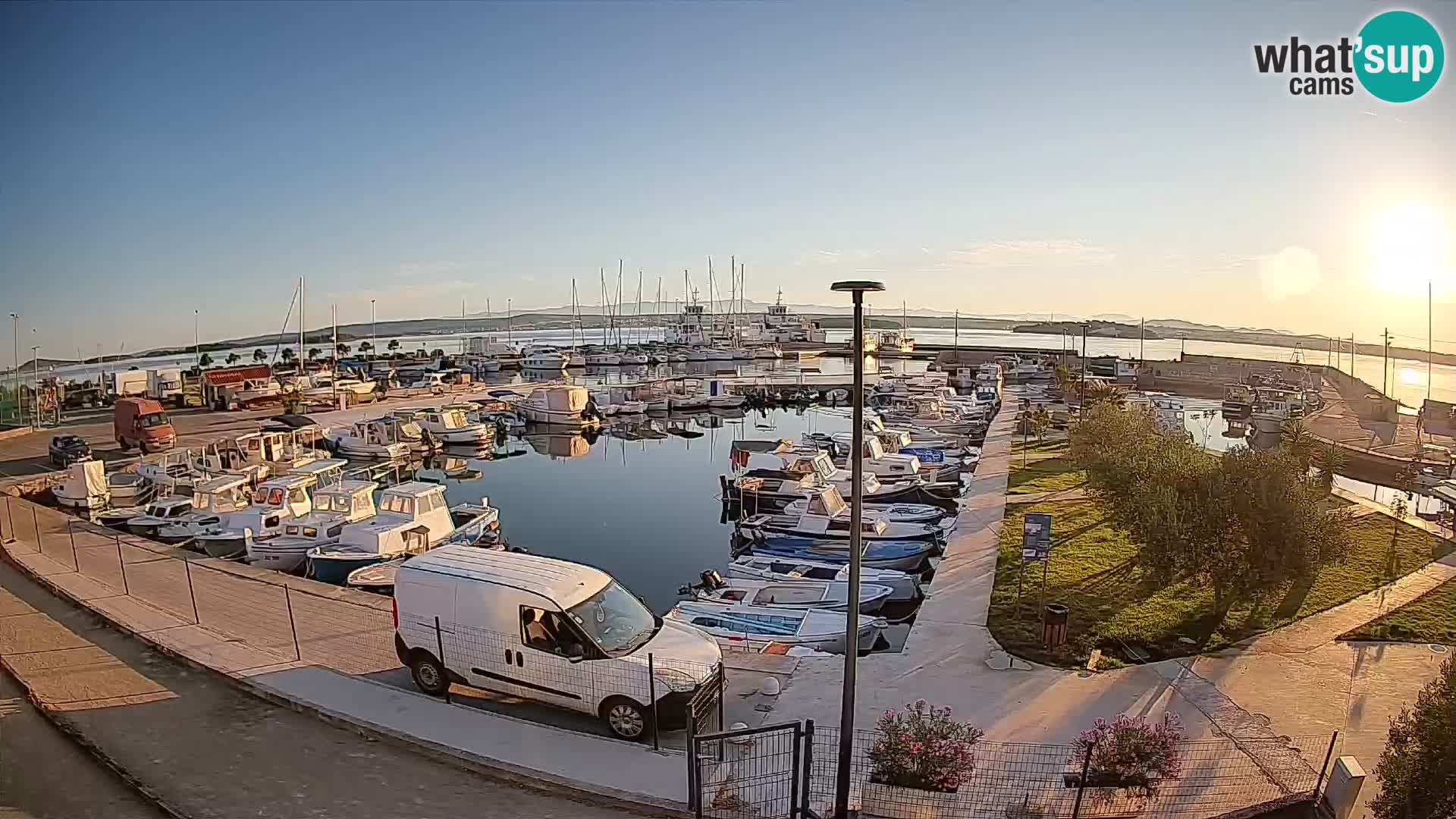 Spletna kamera Tkon – Marina