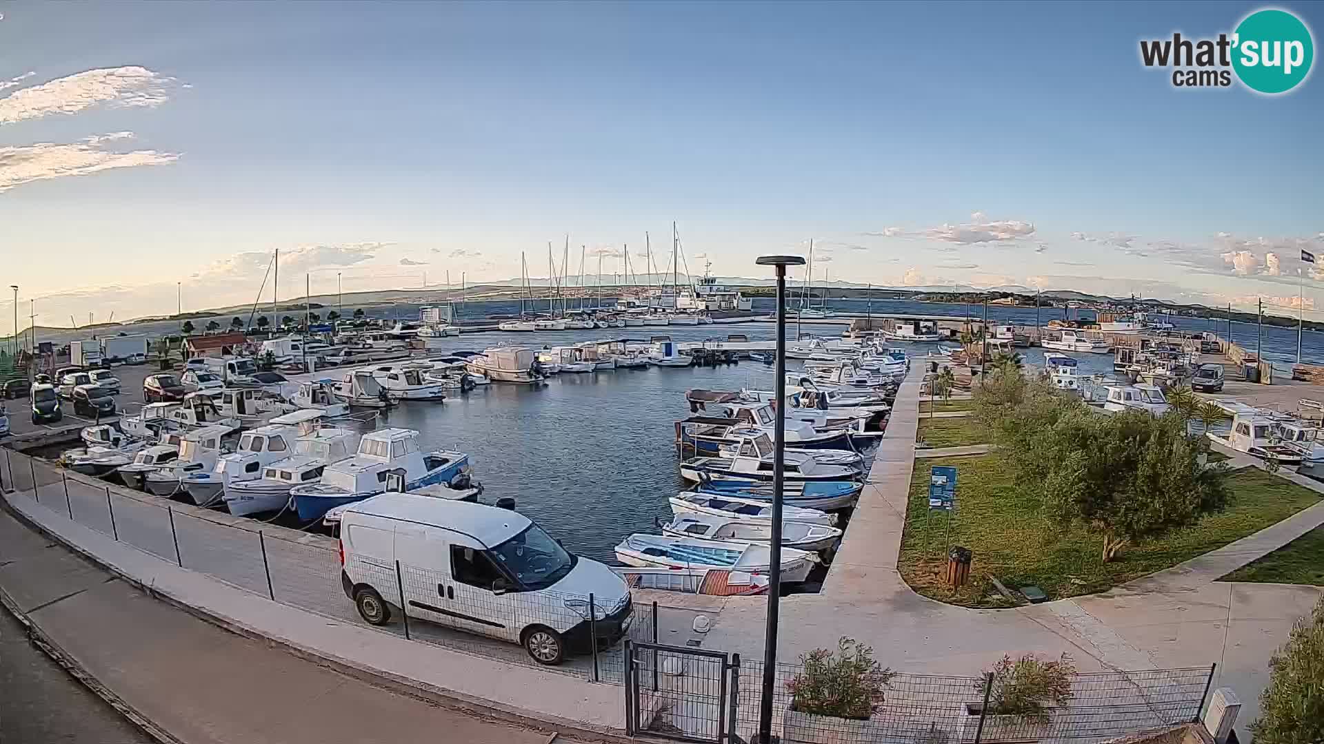 Spletna kamera Tkon – Marina