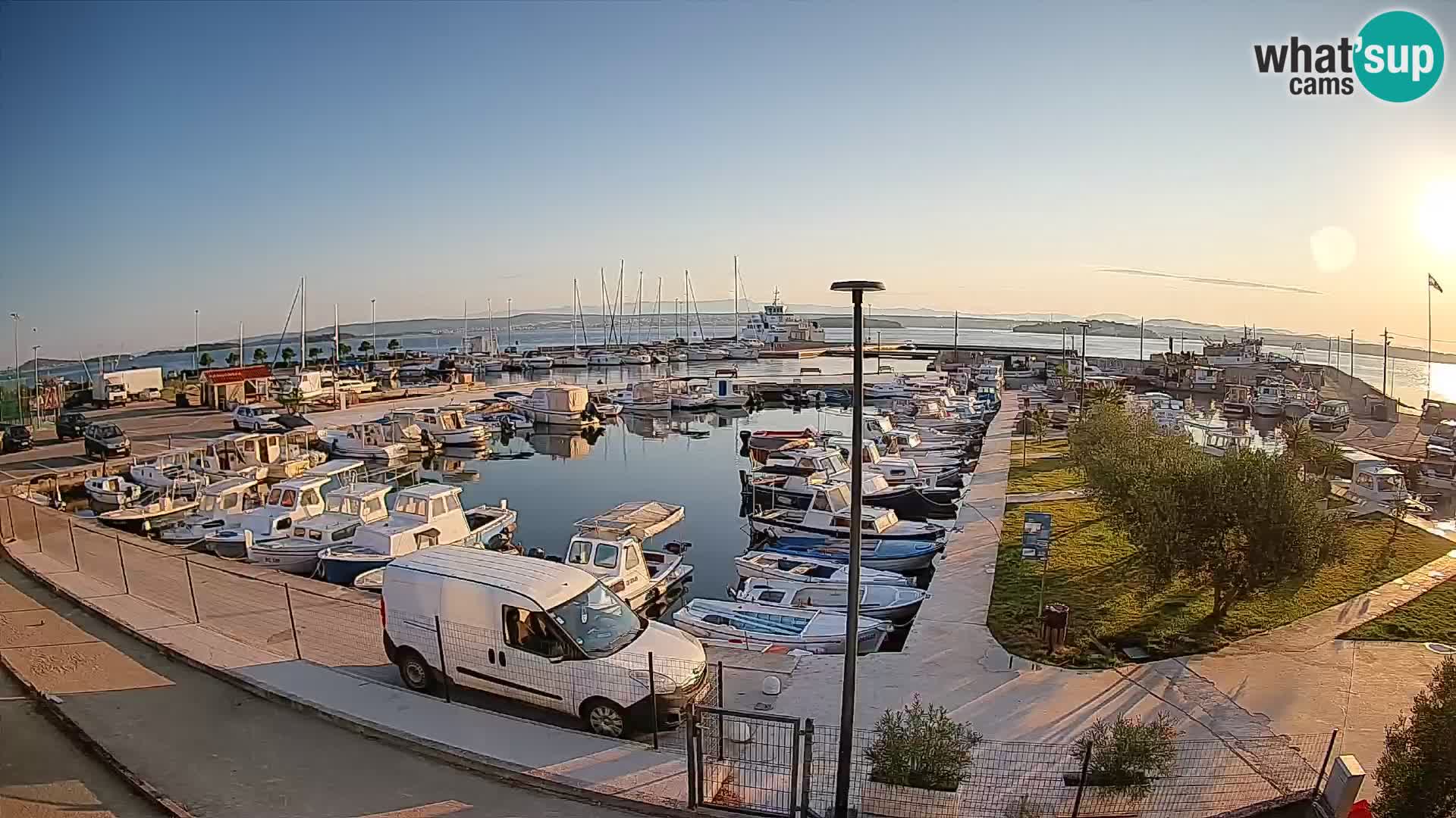 Spletna kamera Tkon – Marina