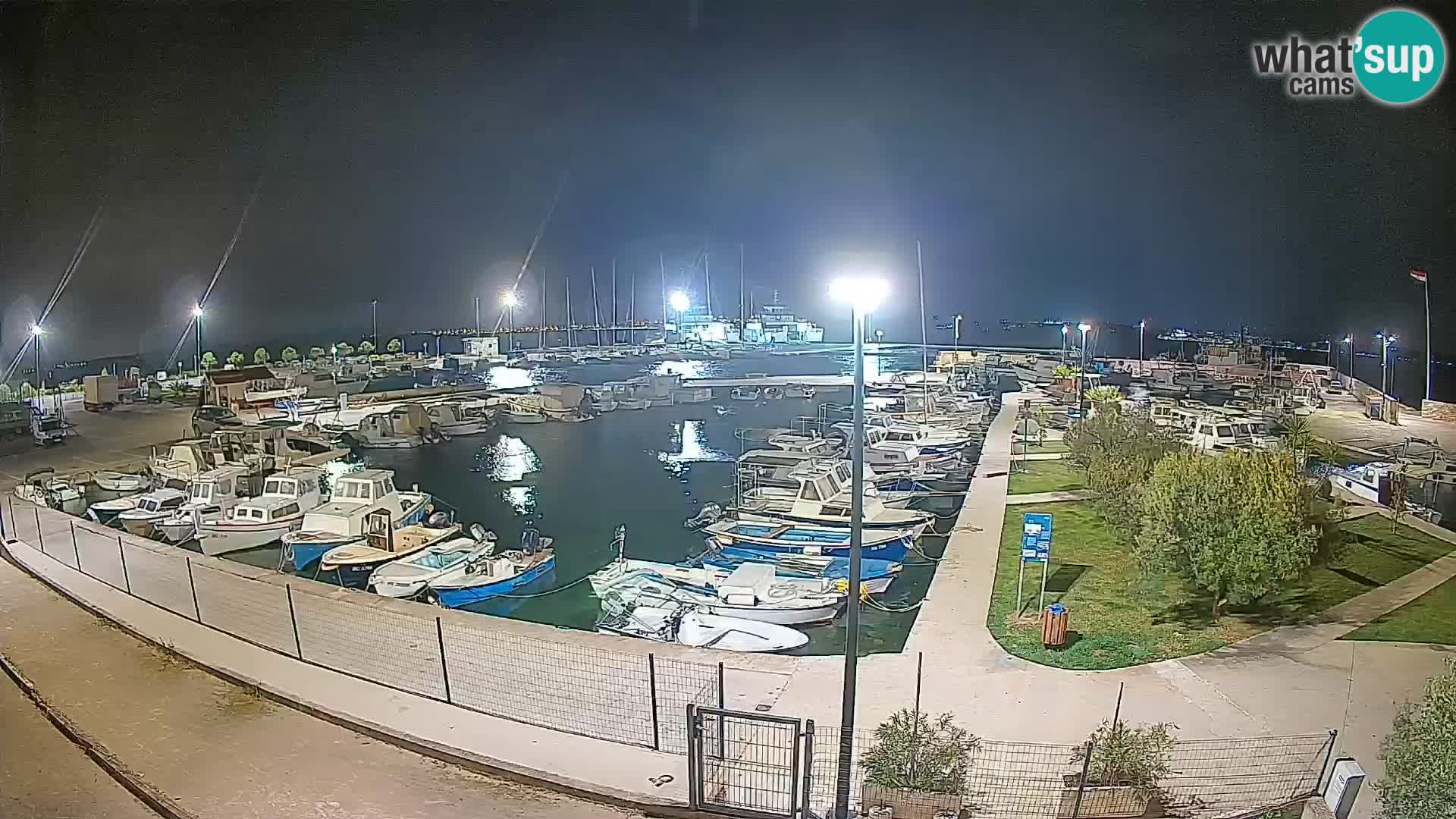 Spletna kamera Tkon – Marina